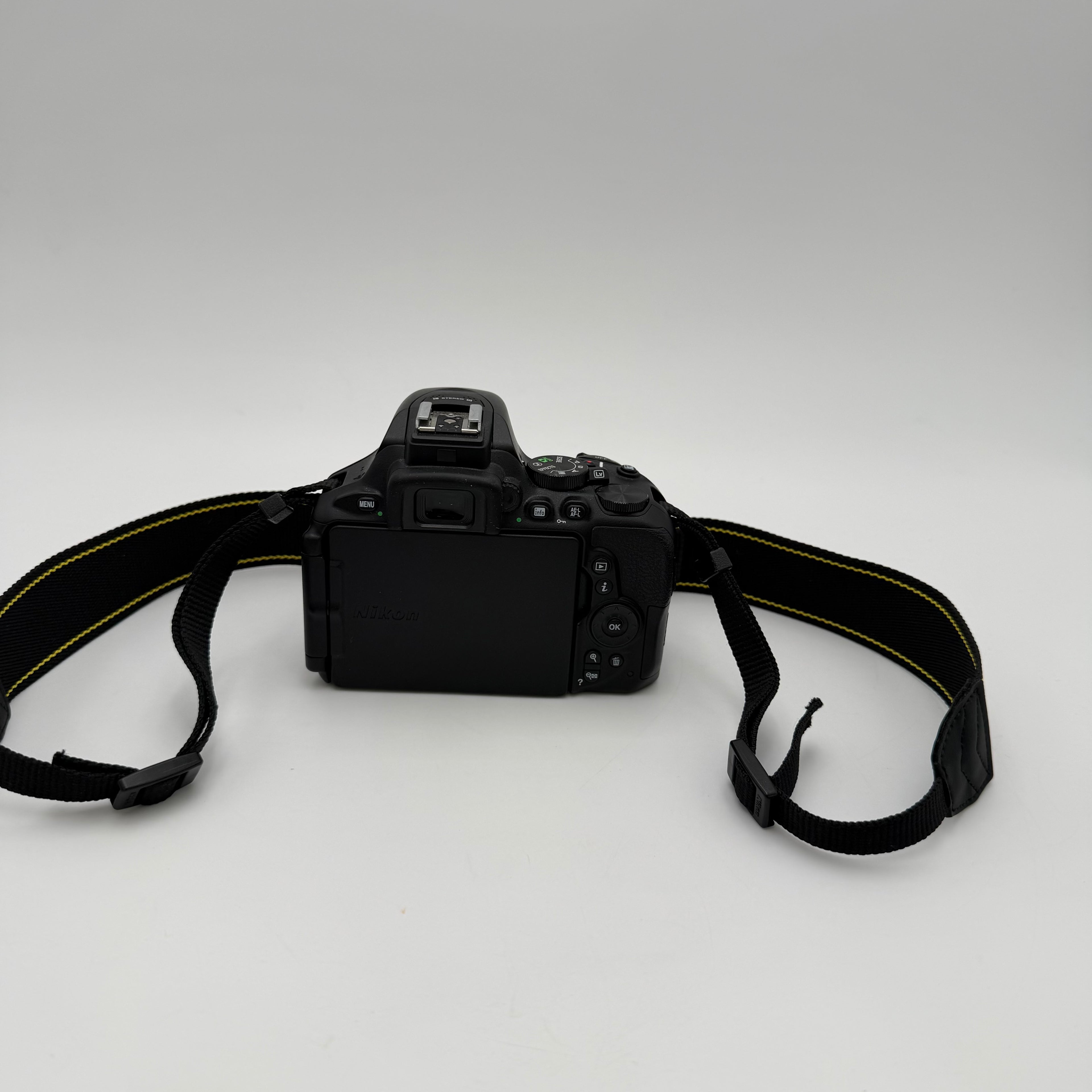 Nikon D5600 24.2 MP DSLR Camera - Black w/ 18-55mm, 70-300mm - FREE SHIPPING