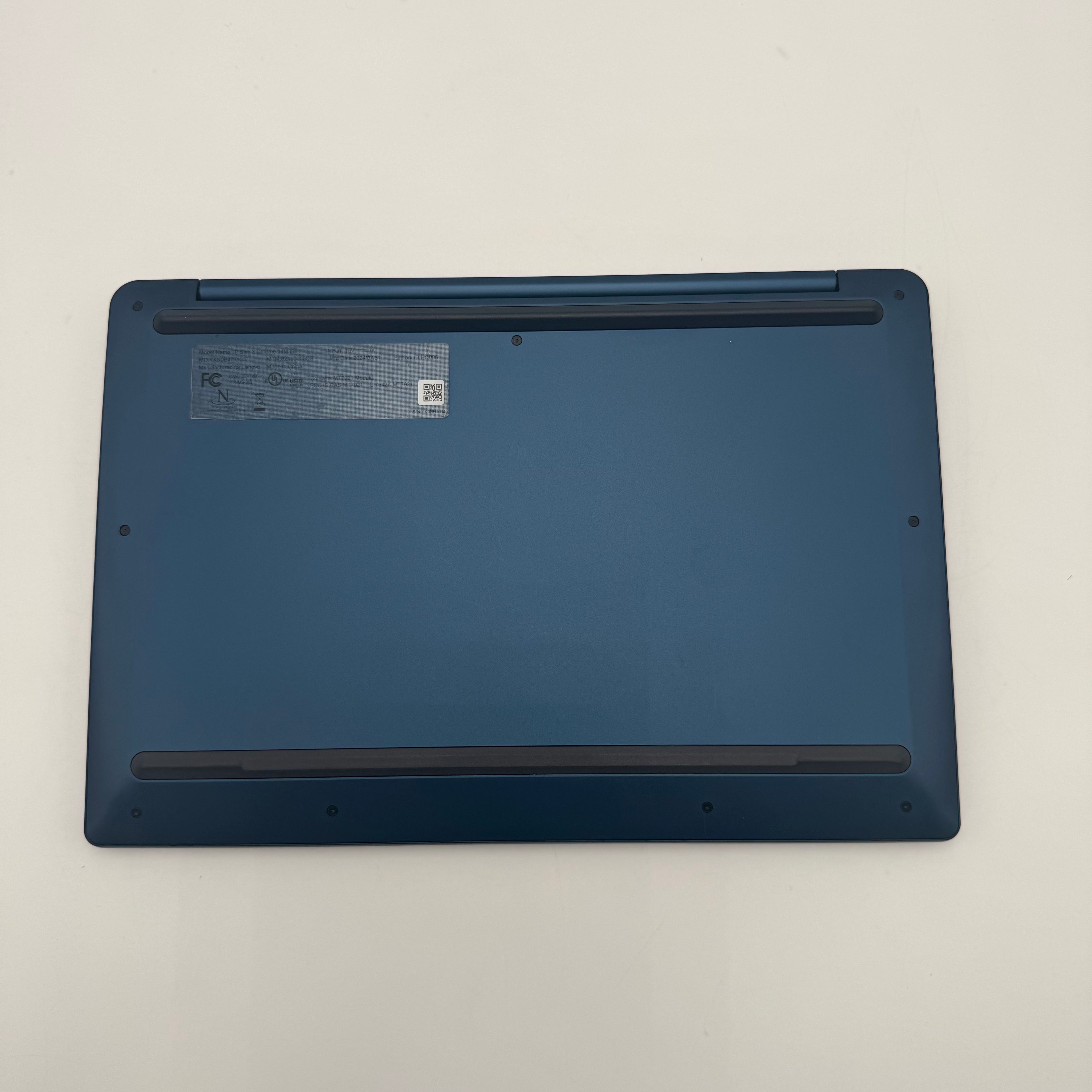 Lenovo Chromebook IdeaPad Slim 3 Chrome 14M868 13" Intel Celeron 4GB RAM 64GB SSDLaptop