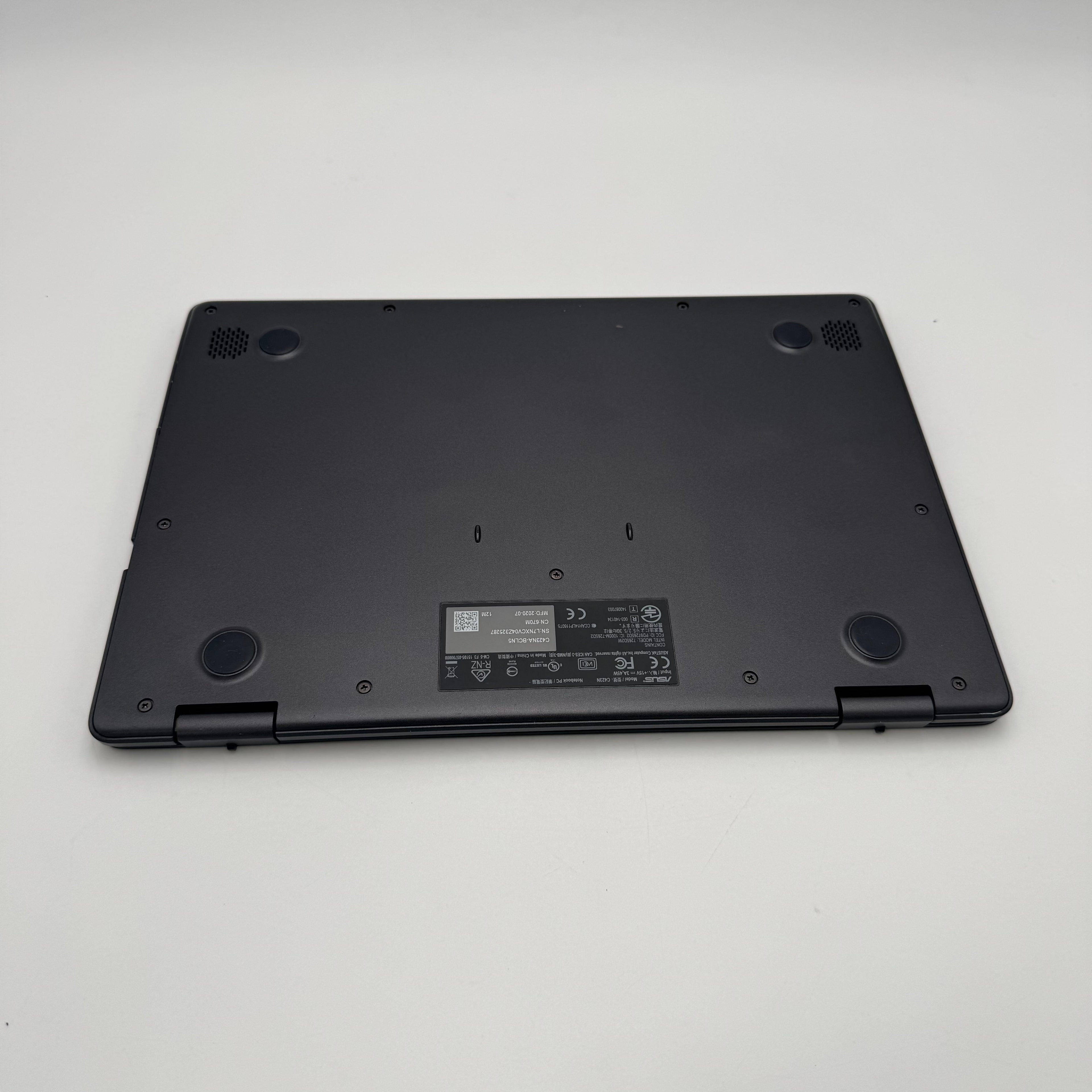 Asus Google Chromebook C423N Intel Celeron Laptop - Good Condition