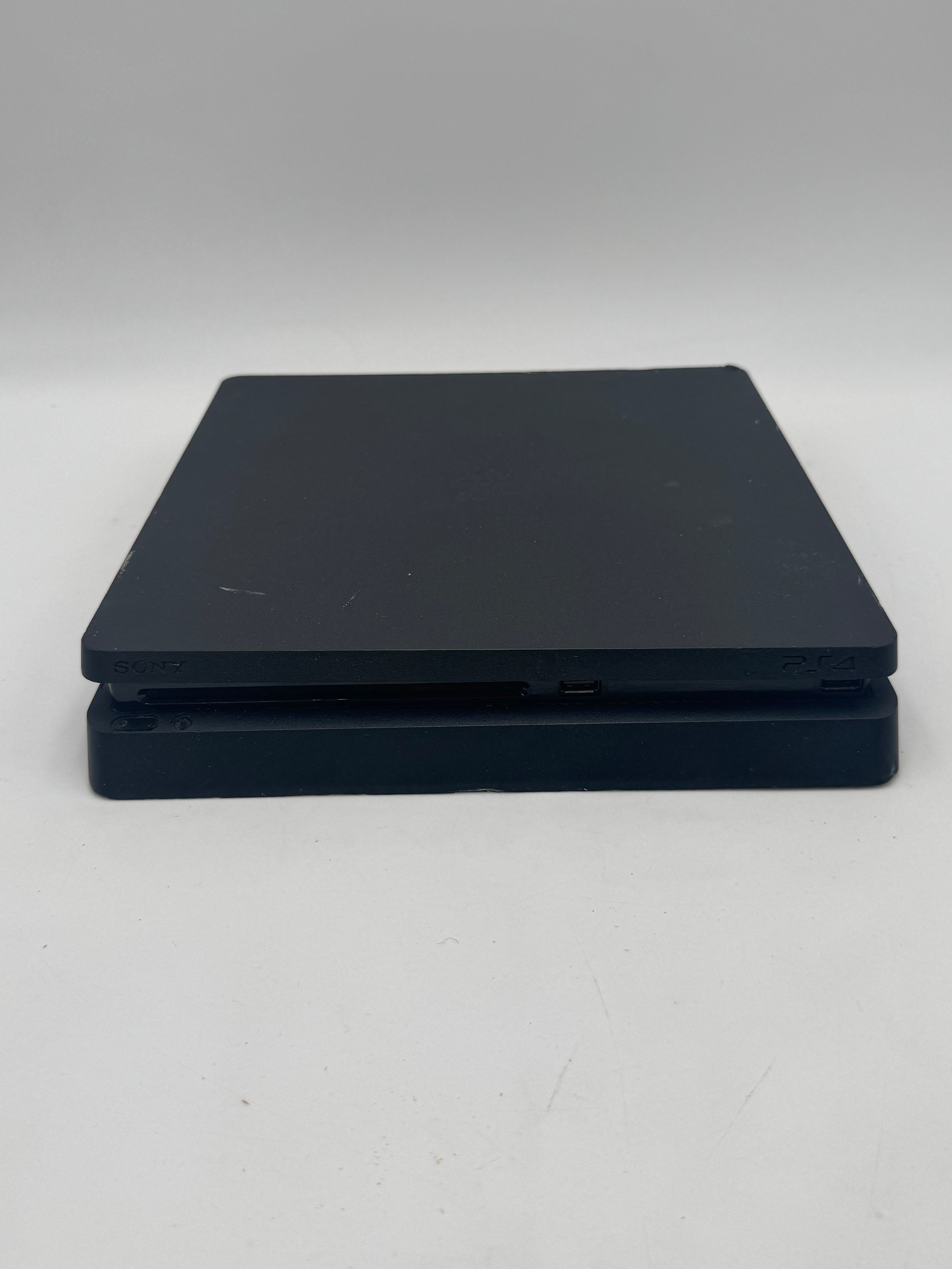 Broken Disc Drive Sony PlayStation 4 Slim CUH-2215B 500GB Black Console w/Cables & Controller