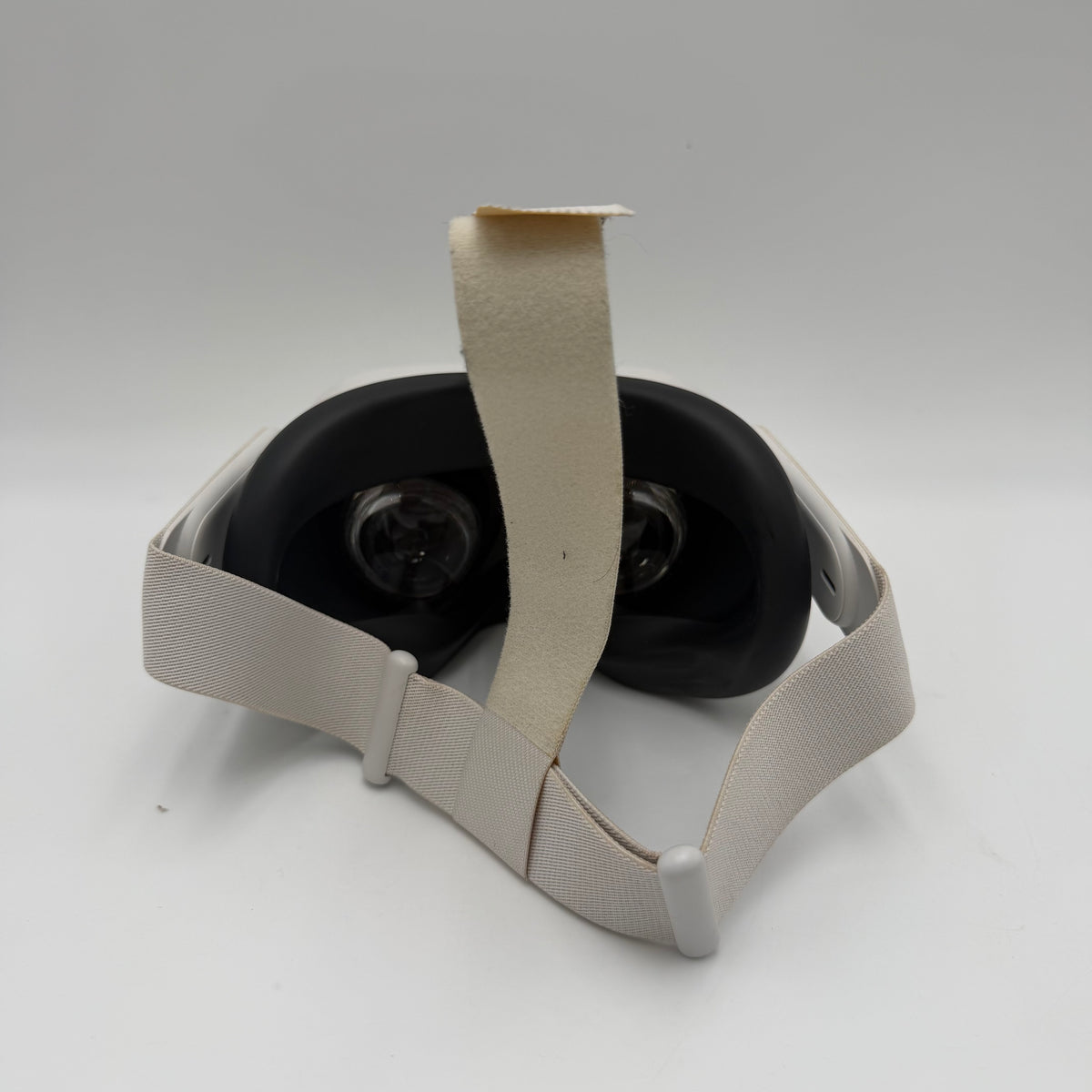 Meta Quest 2 VR Headset 128GB with Controllers