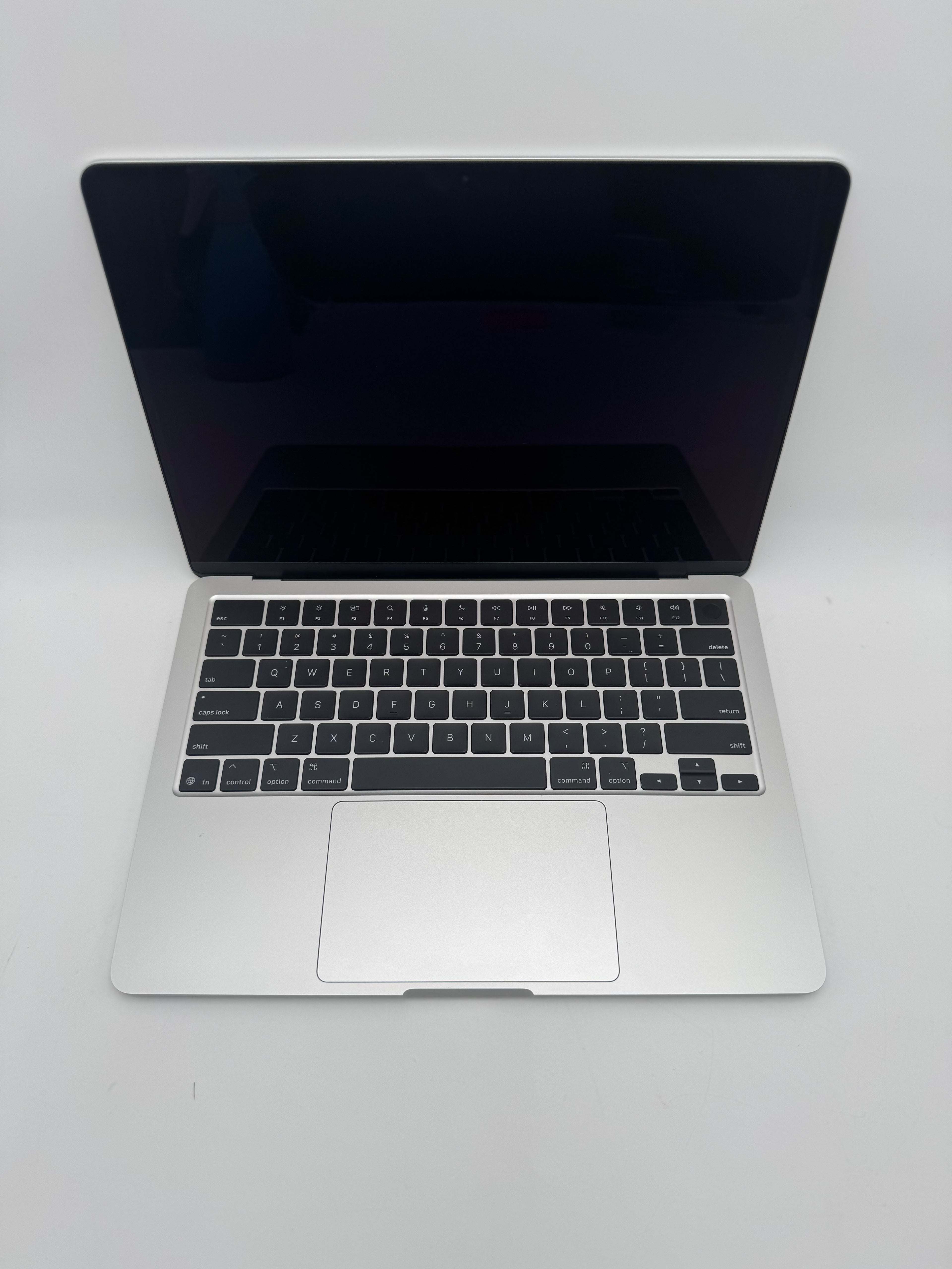 Apple MacBook Air 15-inch M4 A3240 2025 16GB RAM 256GB Silver Used A