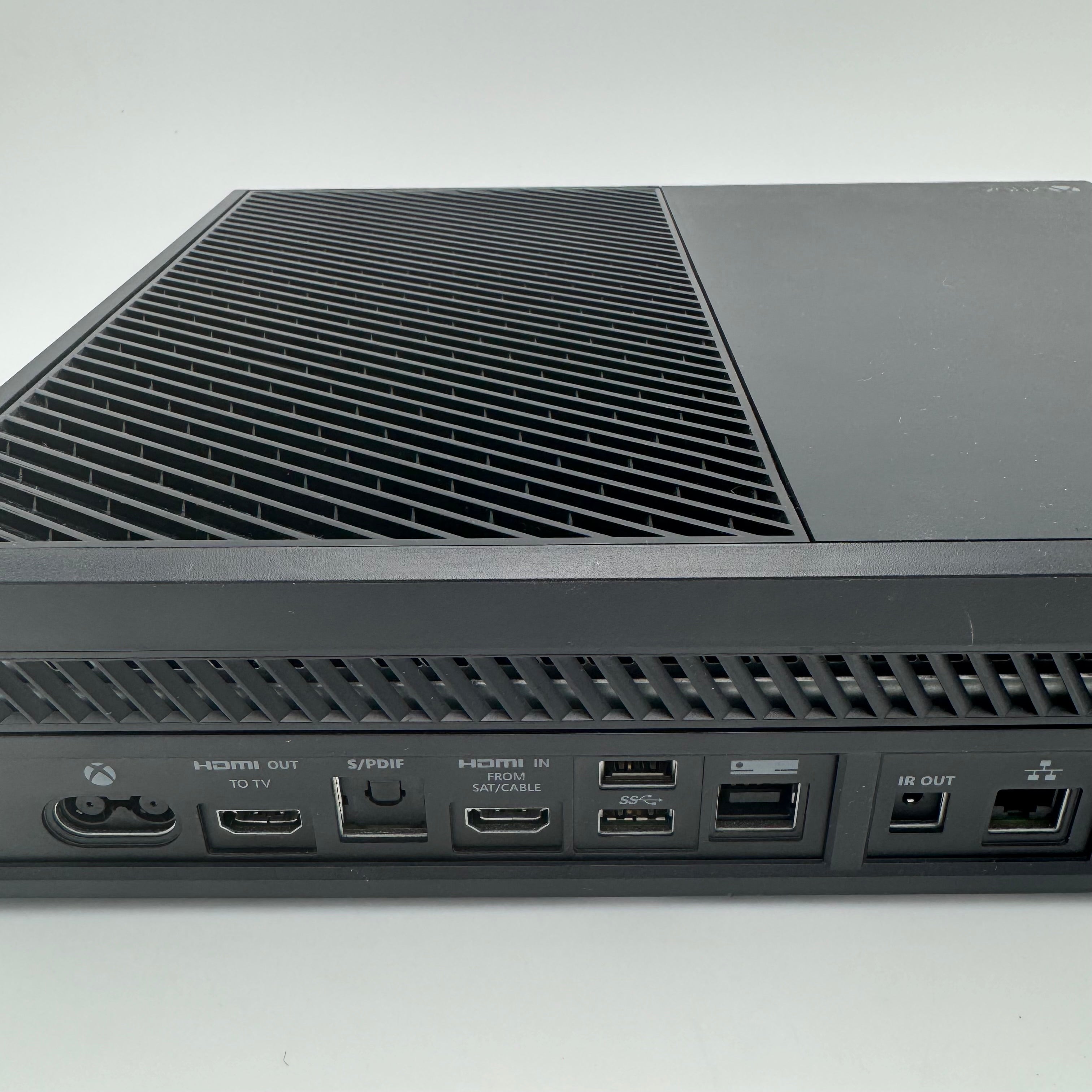 Microsoft Xbox One (1540) 2013 Console 500GB Black W/ Wireless Controller + Power Cable