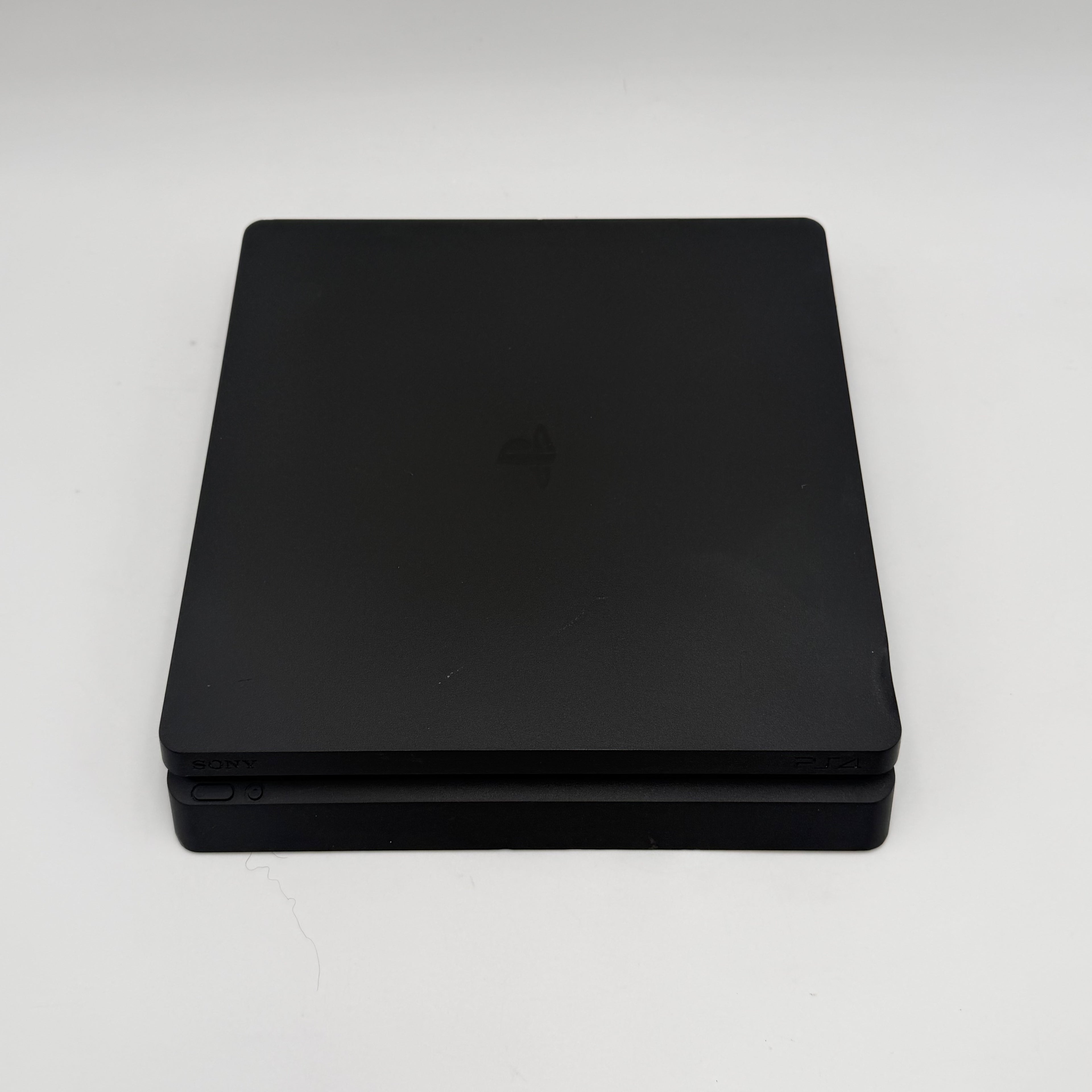 Sony CUH-2215B - 500GB PlayStation 4 Slim Console 1 Controller HDMI Power Cable