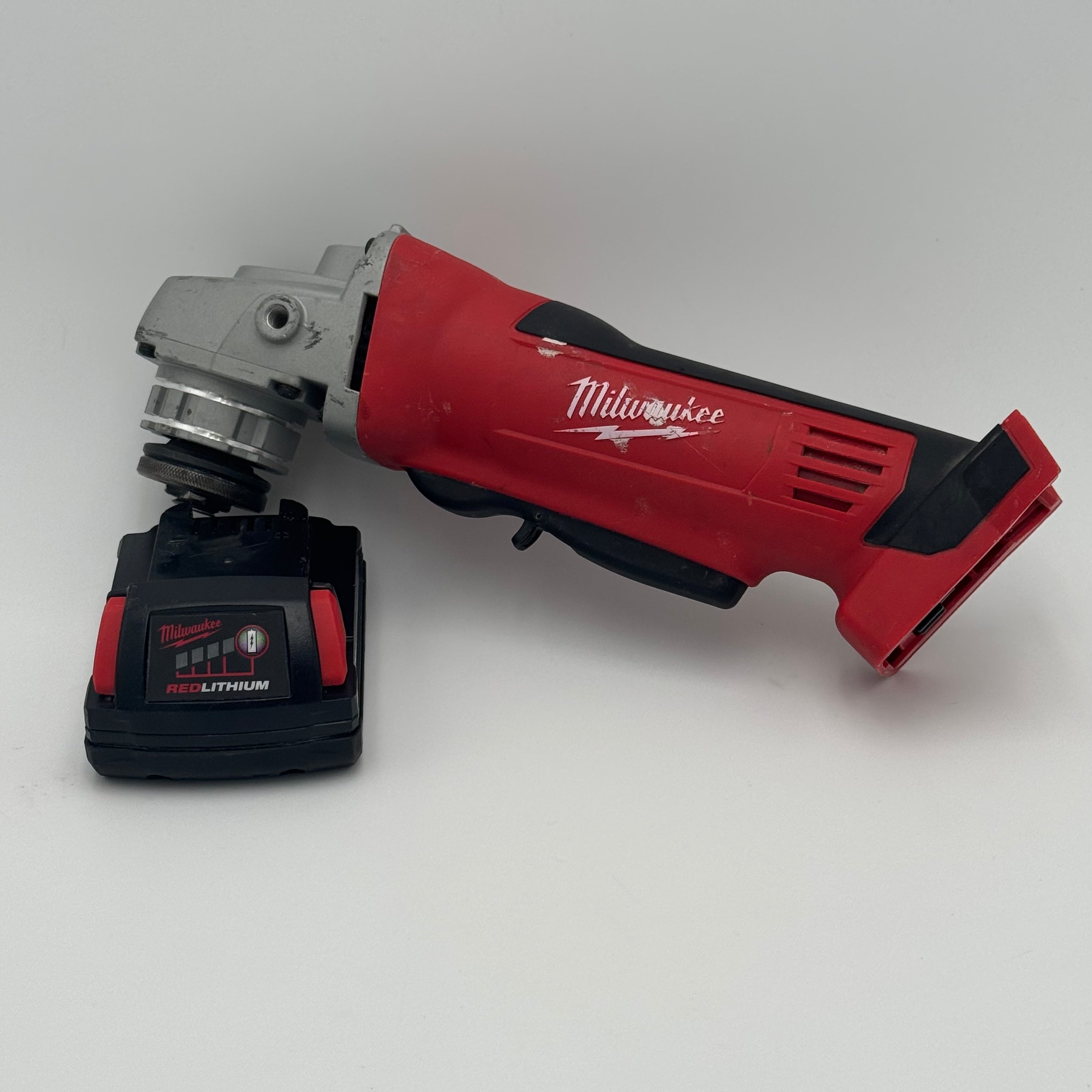 Milwaukee 4 1/2" Cut Off Grinder with Battery pack