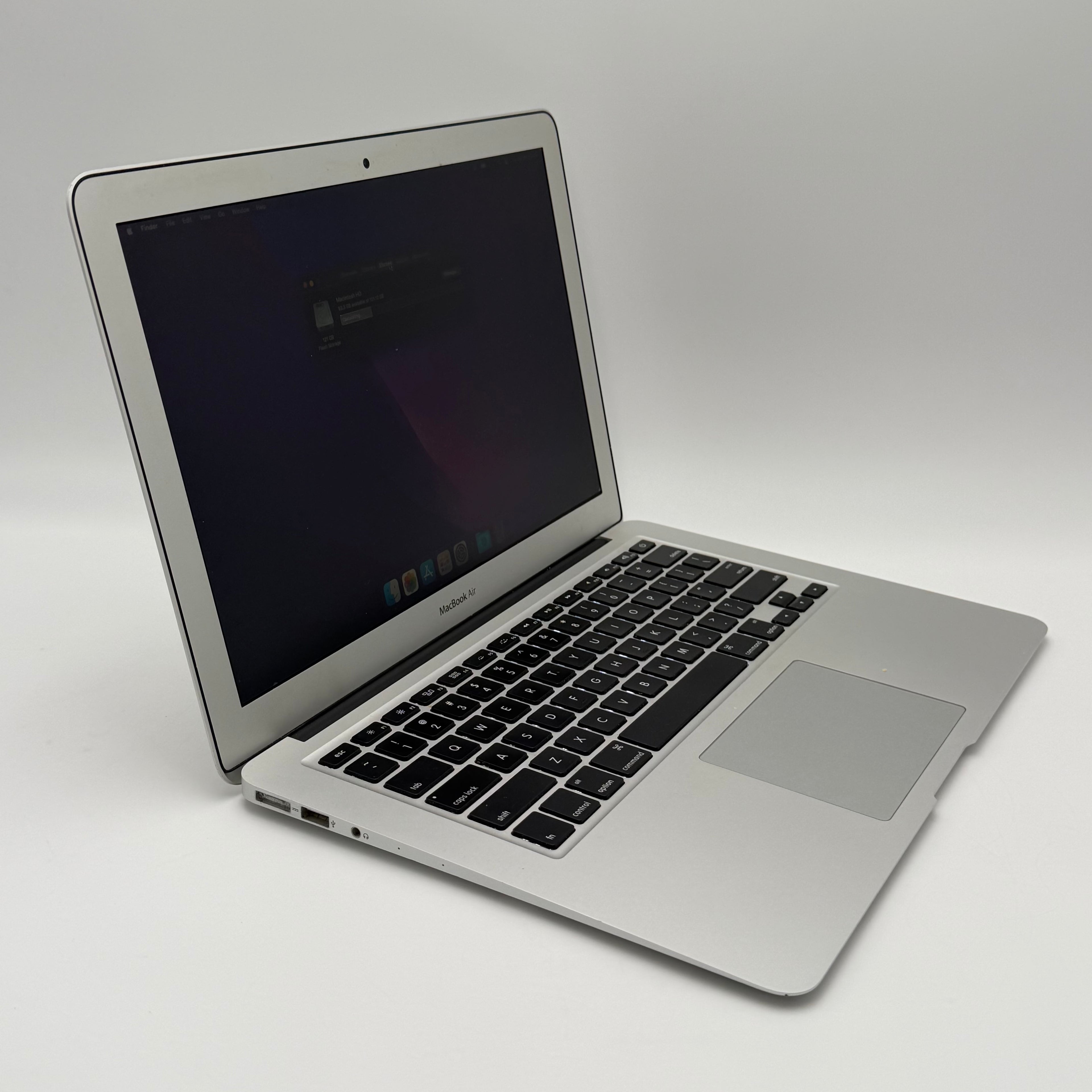 Apple MacBook Air 13" A1466 2017 13-inch 8GB RAM 128GB SSD Silver