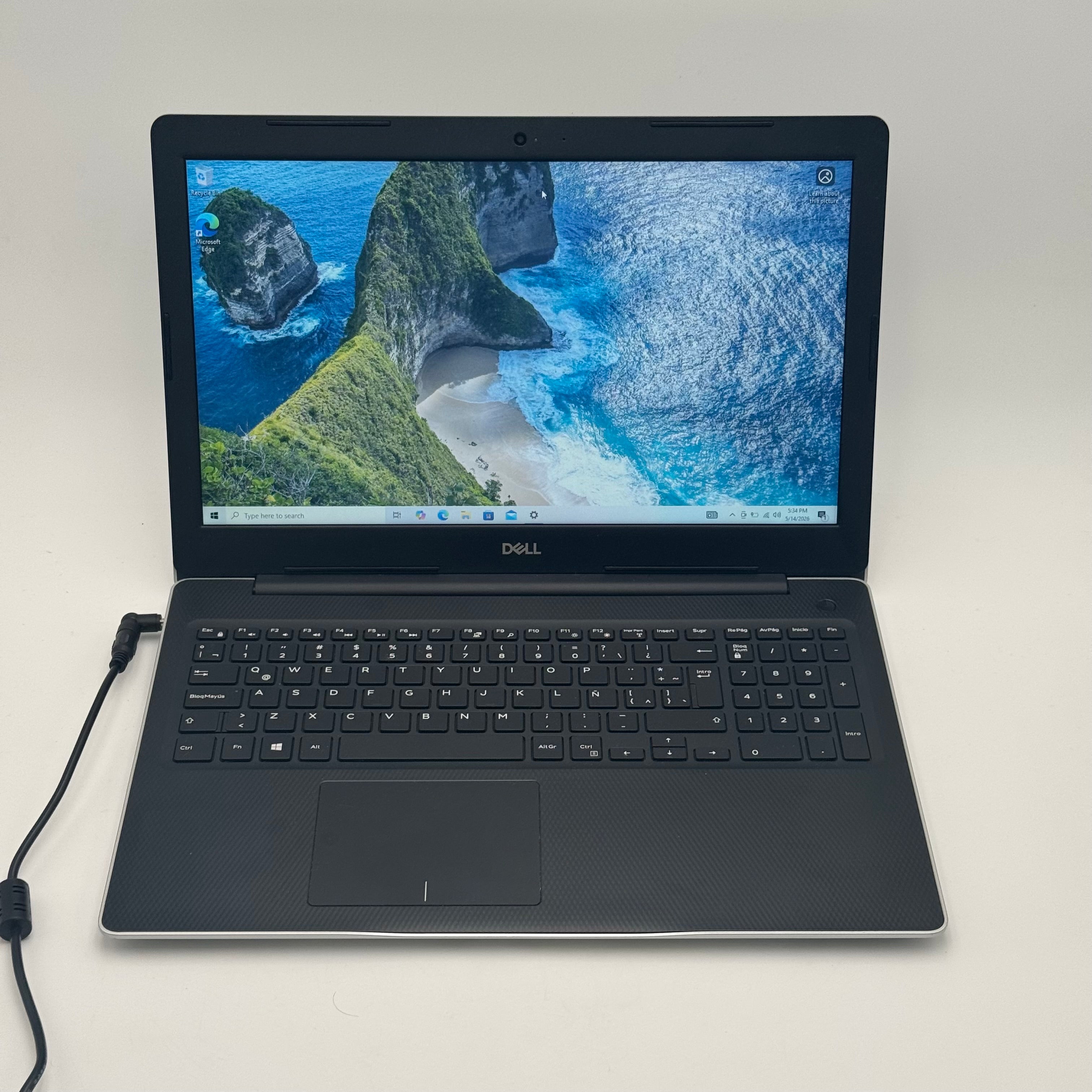 Dell Inspiron 3595 15” Laptop AMD A9 Radeon 3.10GHz 4GB RAM 1TB Silver For Parts - Battery unidentified
