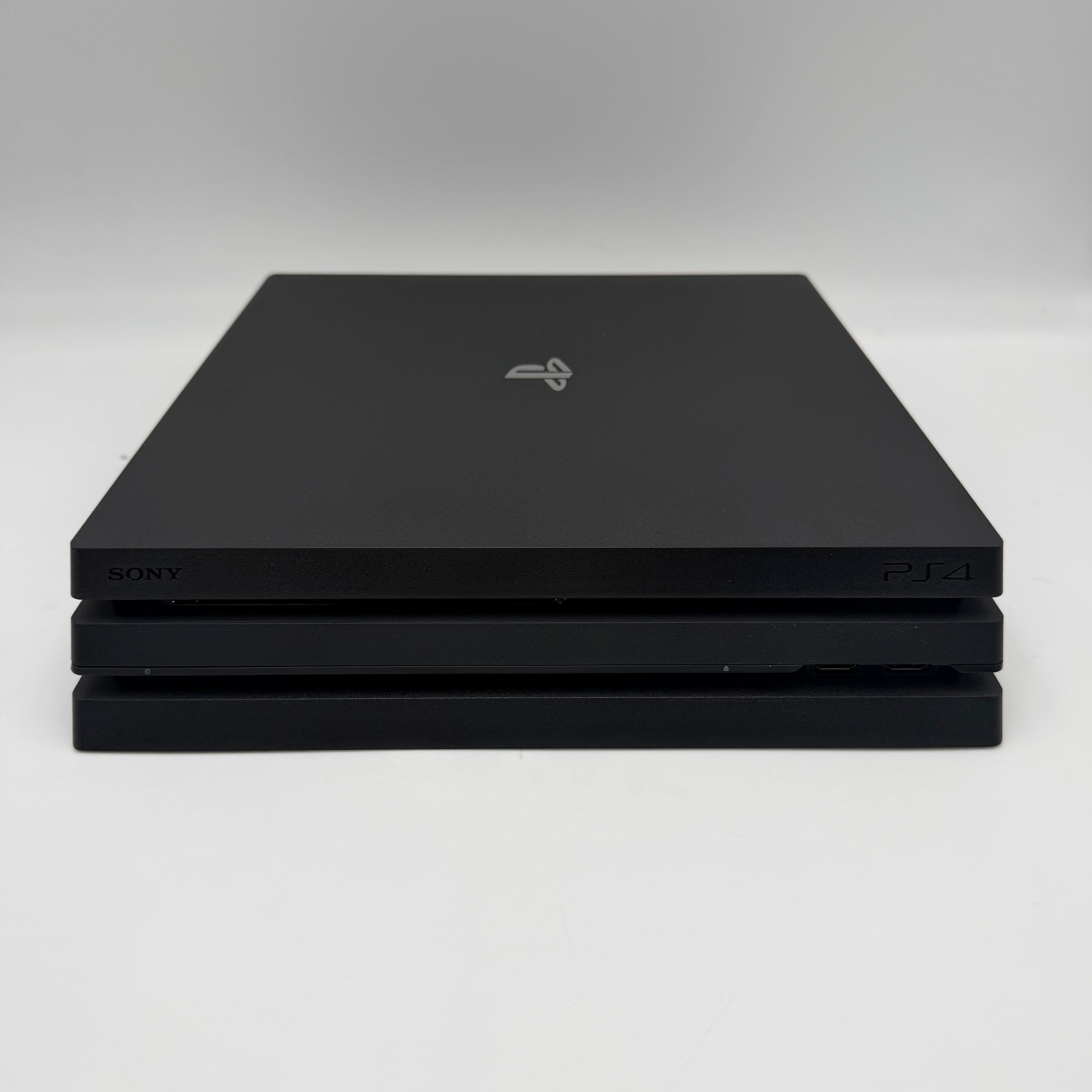 Sony PlayStation 4 Pro CUH-7016B 1TB with Controller