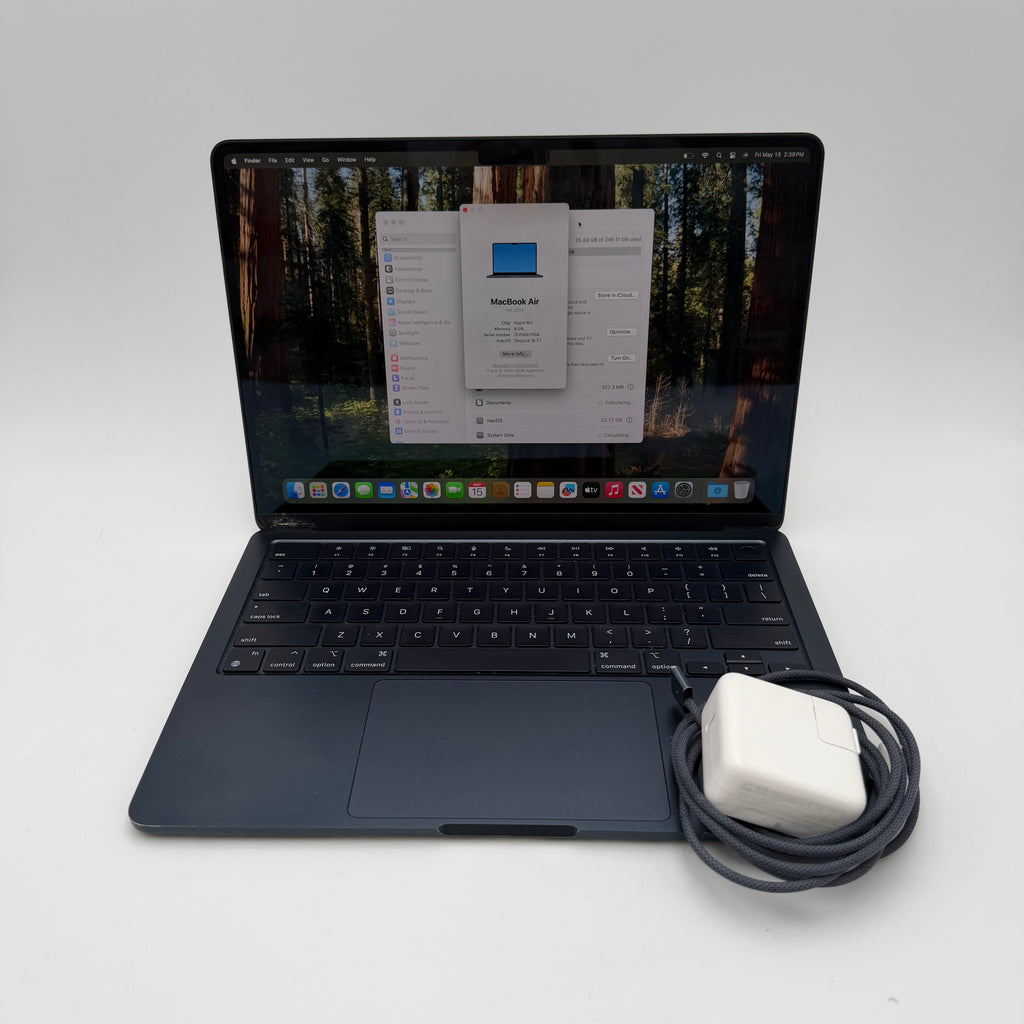 Apple MacBook Air 13" M2 A2681 2023 8GB 256GB Black Broken