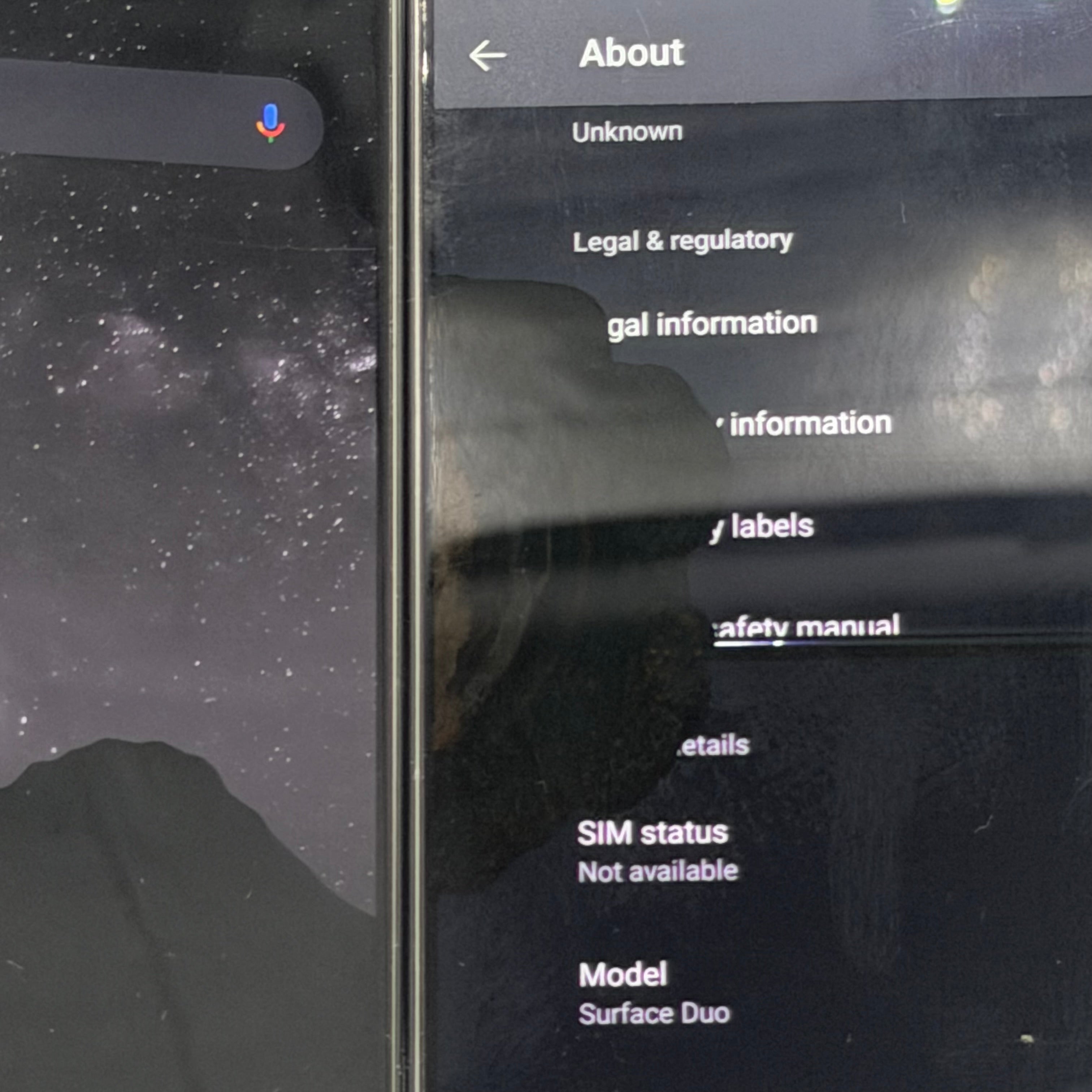 Broken Unlocked Microsoft Duo - 128GB - Cracked Screen