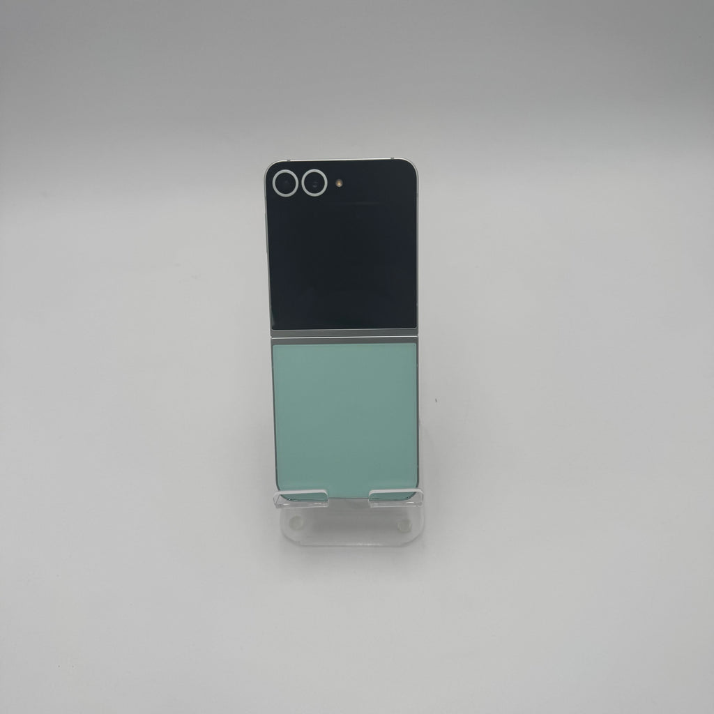 Samsung Galaxy Z Flip 6 512GB Unlocked Smartphone Green - Good Condition