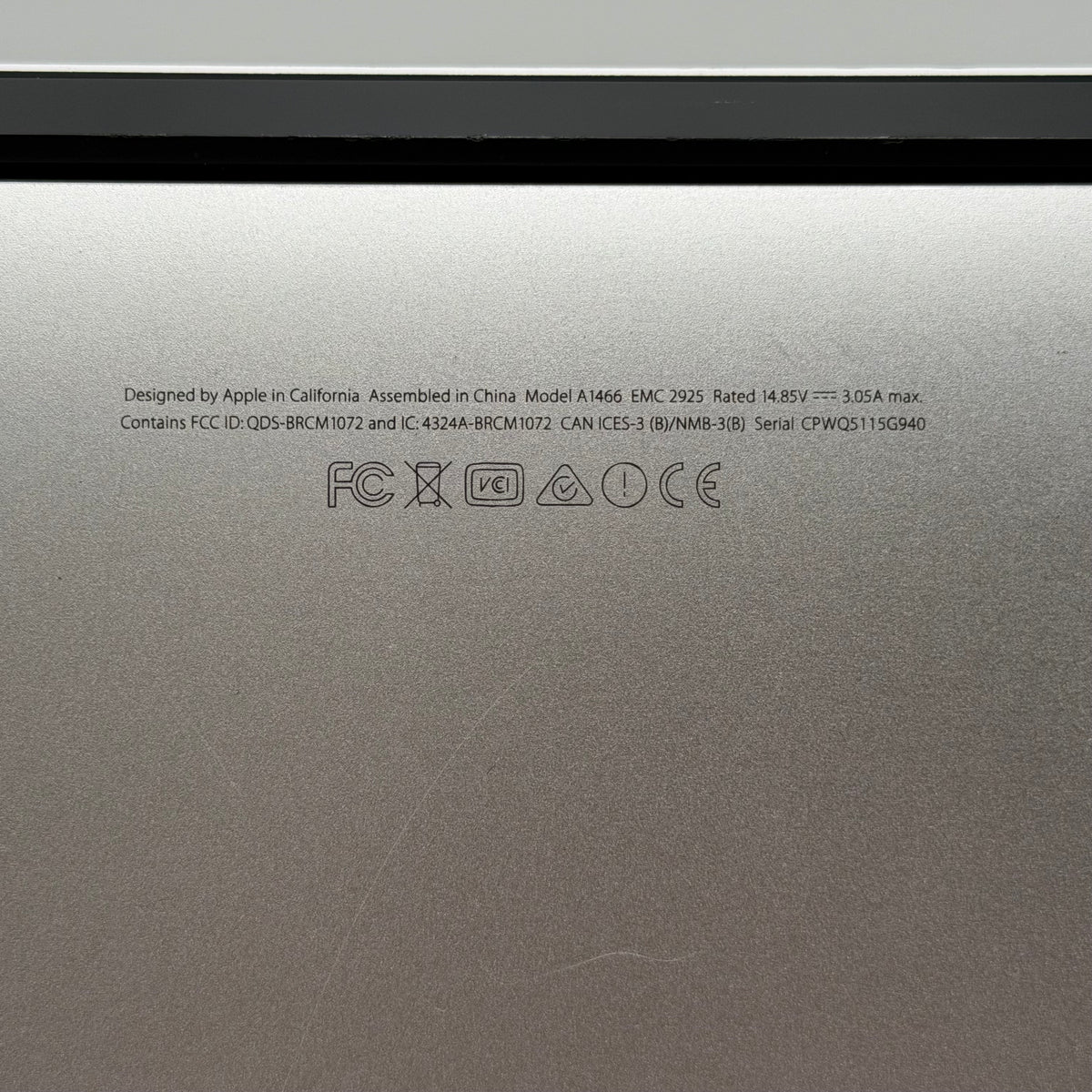 Apple MacBook Air  A1466 8Gb 128Gb  Laptop Broken - No Power