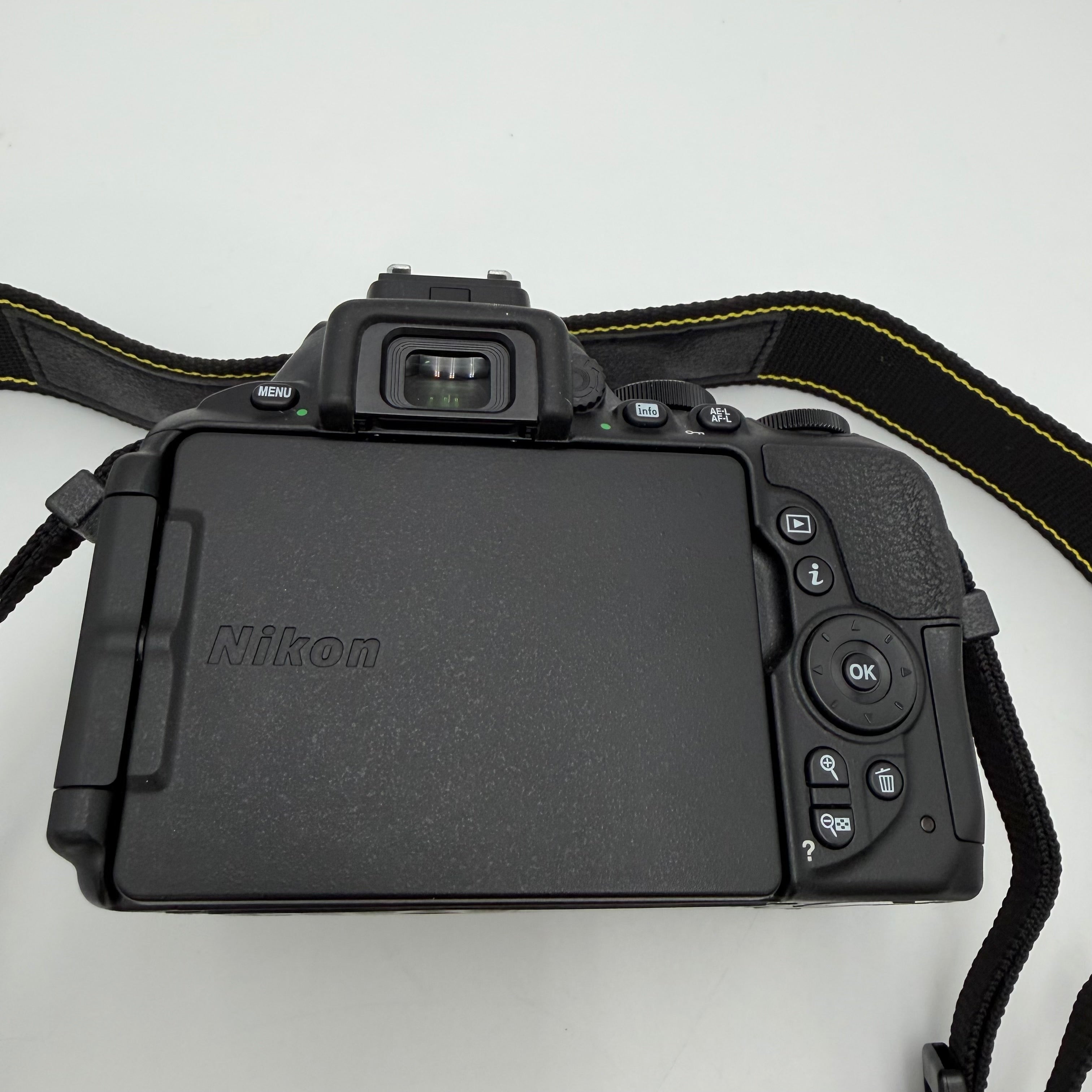 Nikon D5600 24.2 MP DSLR Camera - Black w/ 18-55mm, 70-300mm - FREE SHIPPING