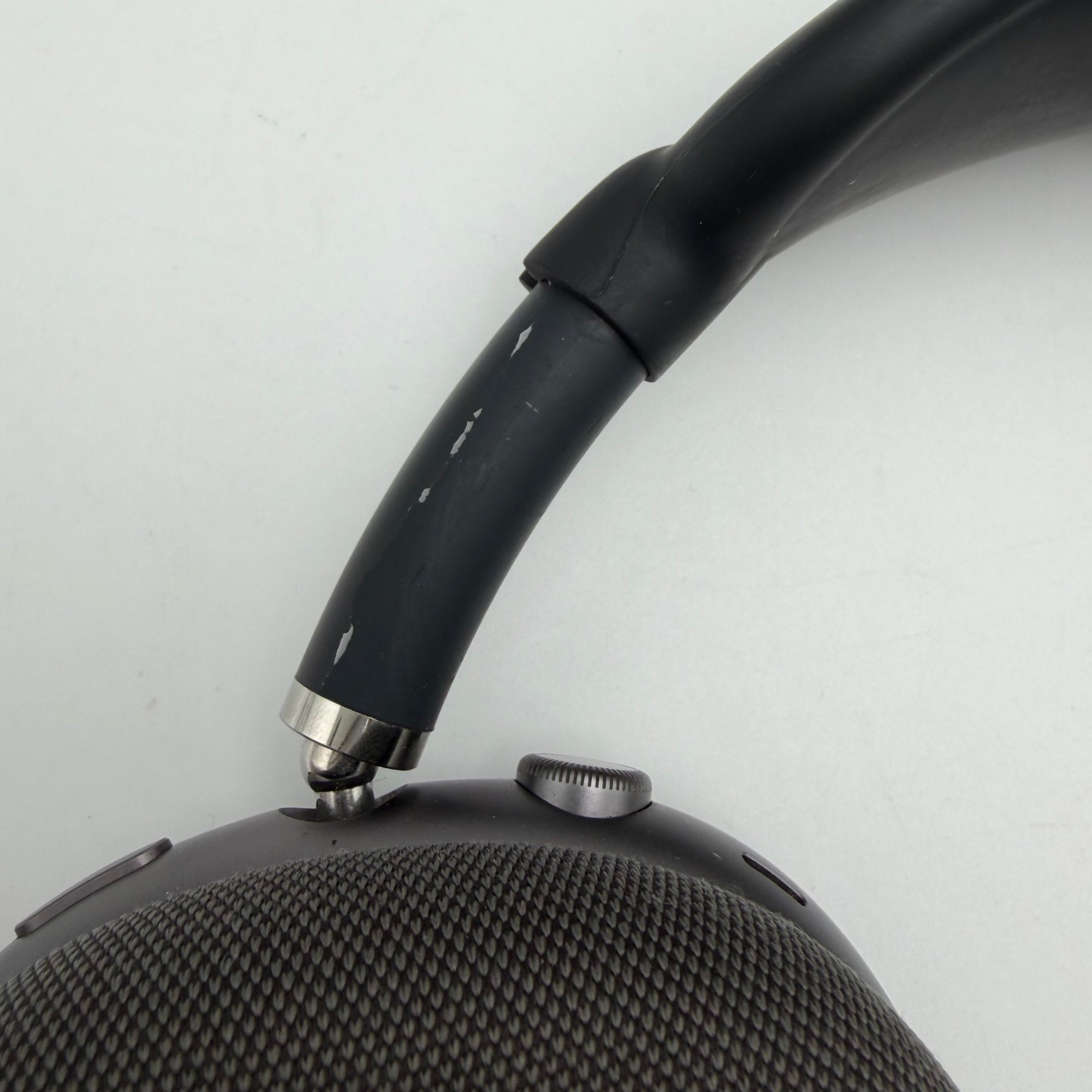 Apple AirPods Max A2096 (2020) Over-Ear Headphones - Powers on - No audio