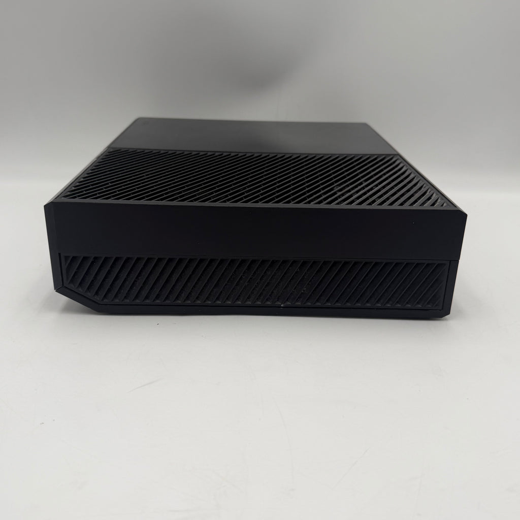 Microsoft Xbox One (1540) 2013 Video Game System