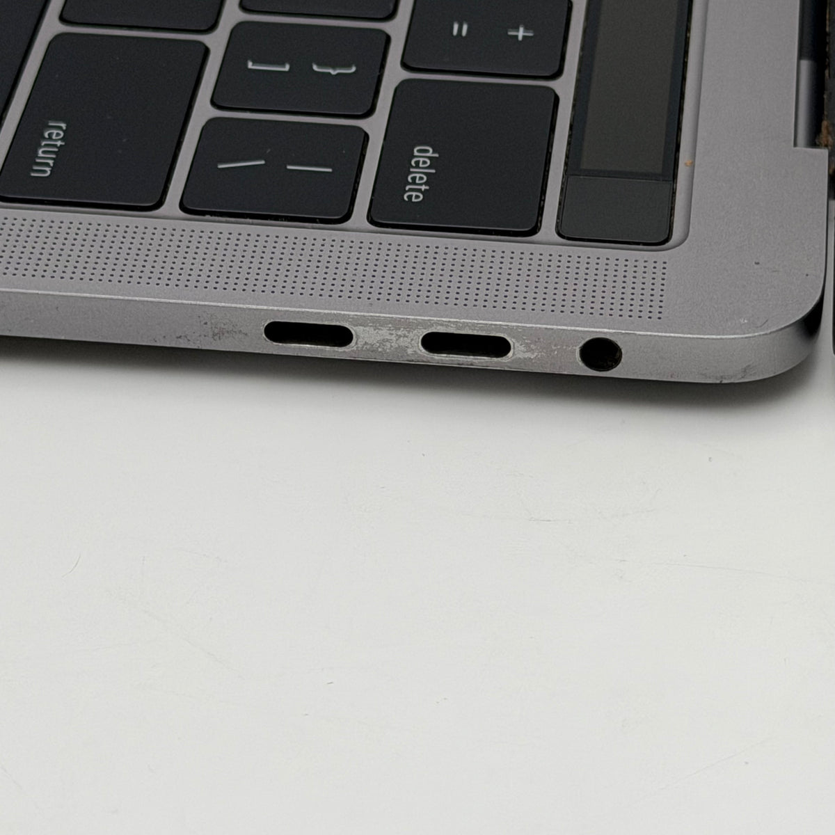 Apple MacBook Pro 13" A1706 2016 Laptop Broken Silver