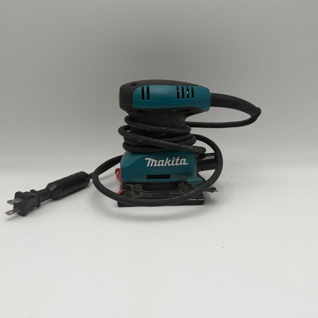 Makita Sander 04556 Blue Used A