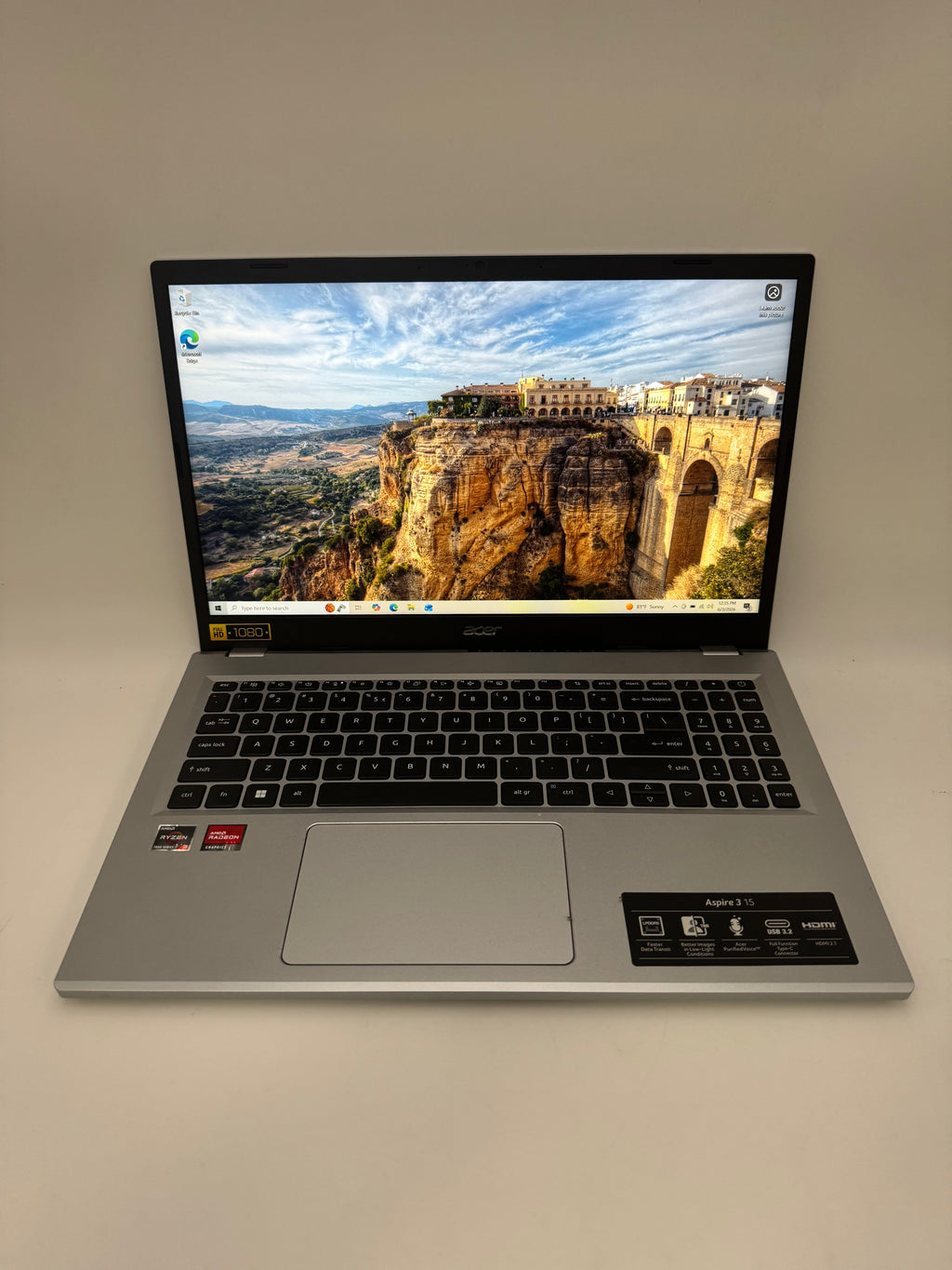 Acer Aspire 3 15 N23C3 Laptop AMD Ryzen 3 8GB 128GB 14-Inch Silver Used