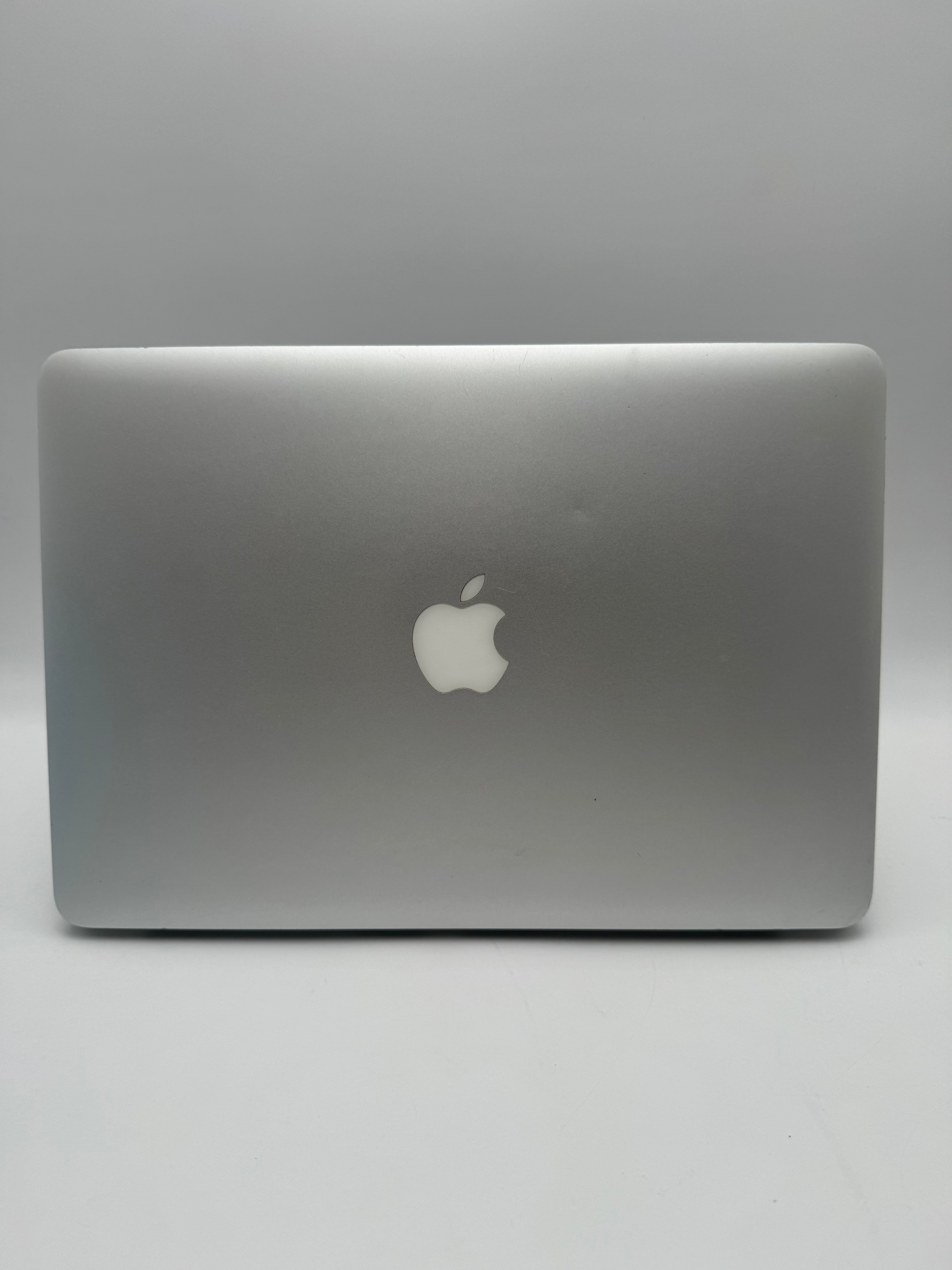 Apple MacBook Air 13" A1466 2012 128GB 4GB Core i3 Silver