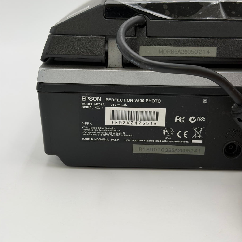Epson Perfection V500 Photo Scanner w/ Power Adapter & Negative Holders Tested