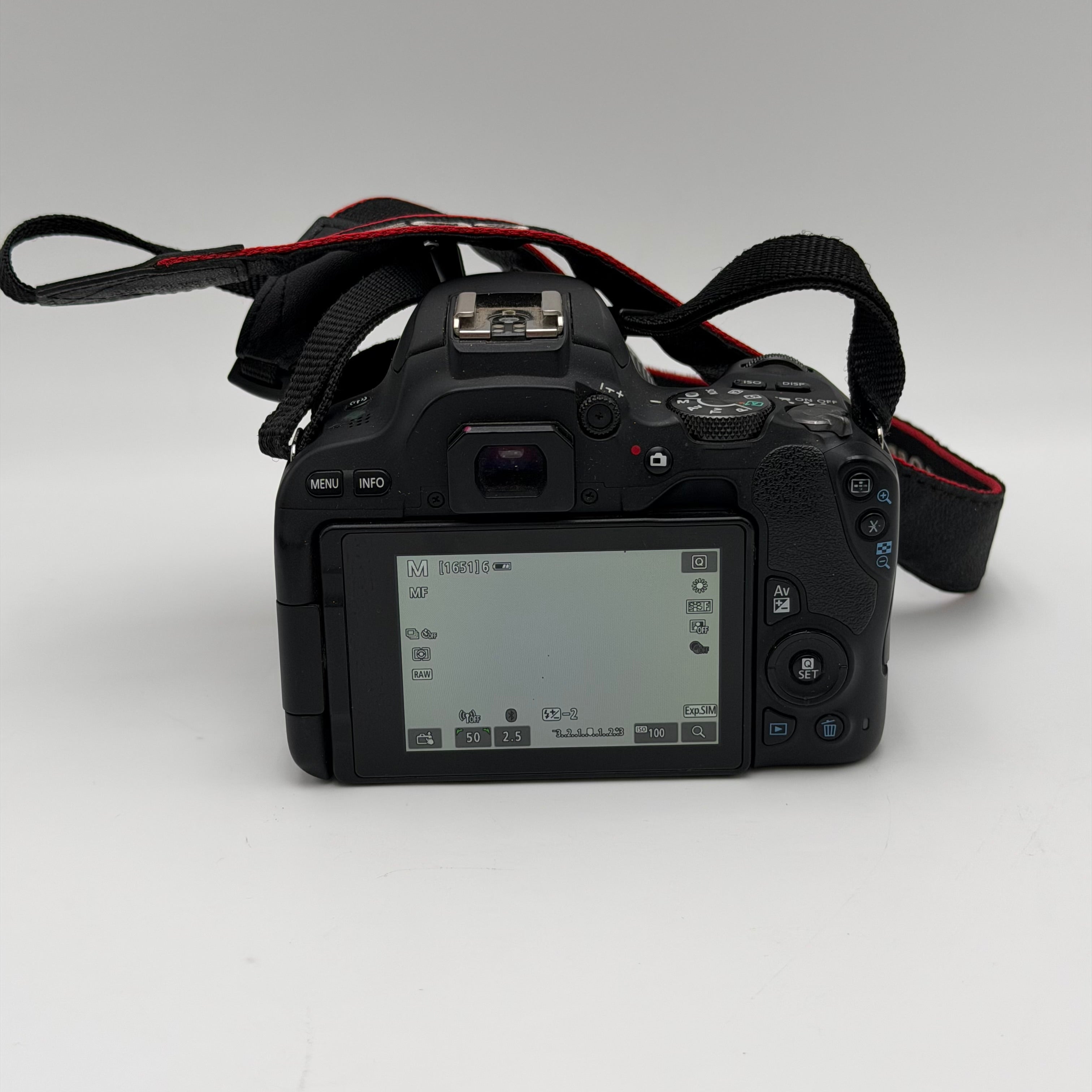 Canon EOS Rebel SL2 Digital Camera with EF 85mm 1:1.8 Lense