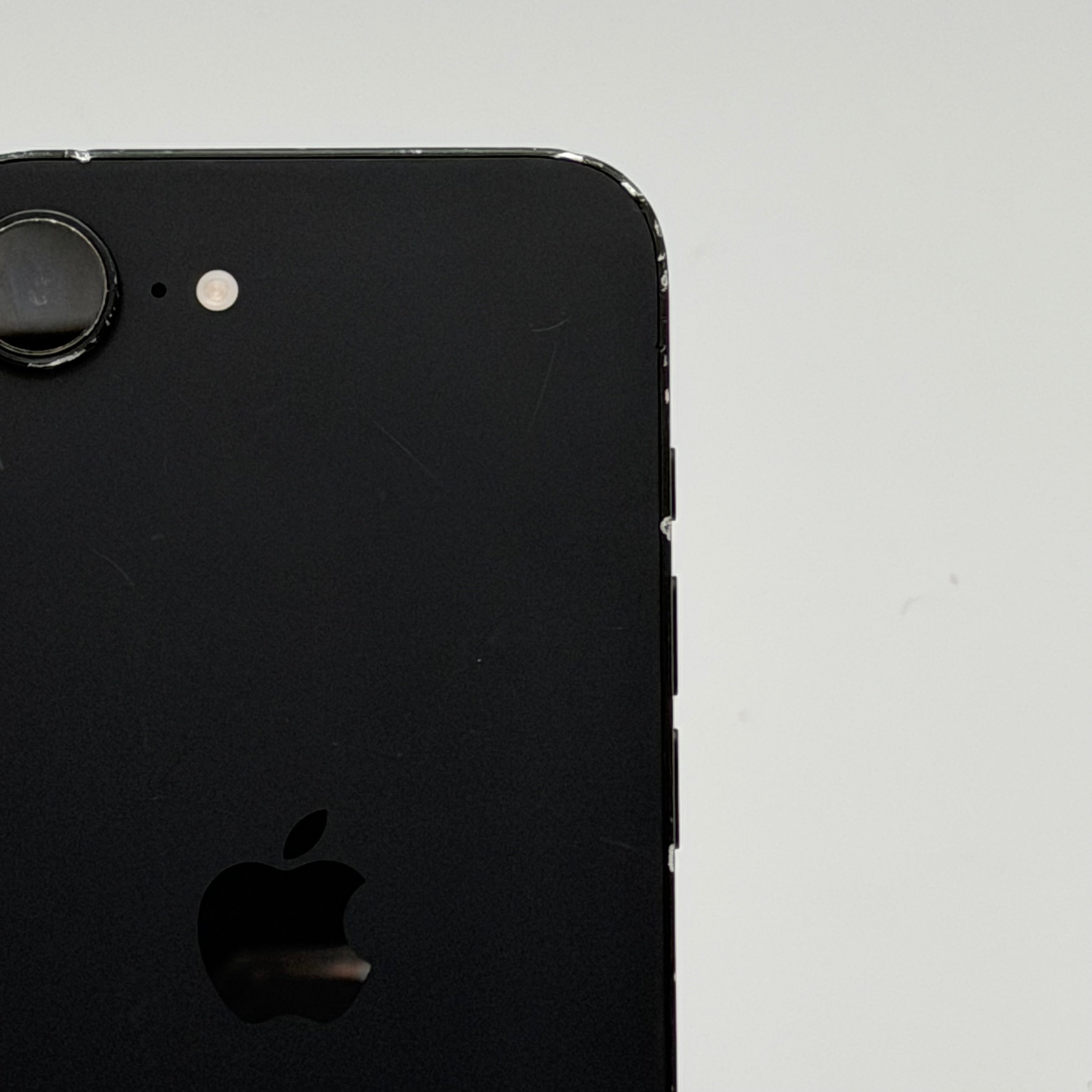 NY09-42896 Apple iPhone 16e 128GB Blue Boost Mobile