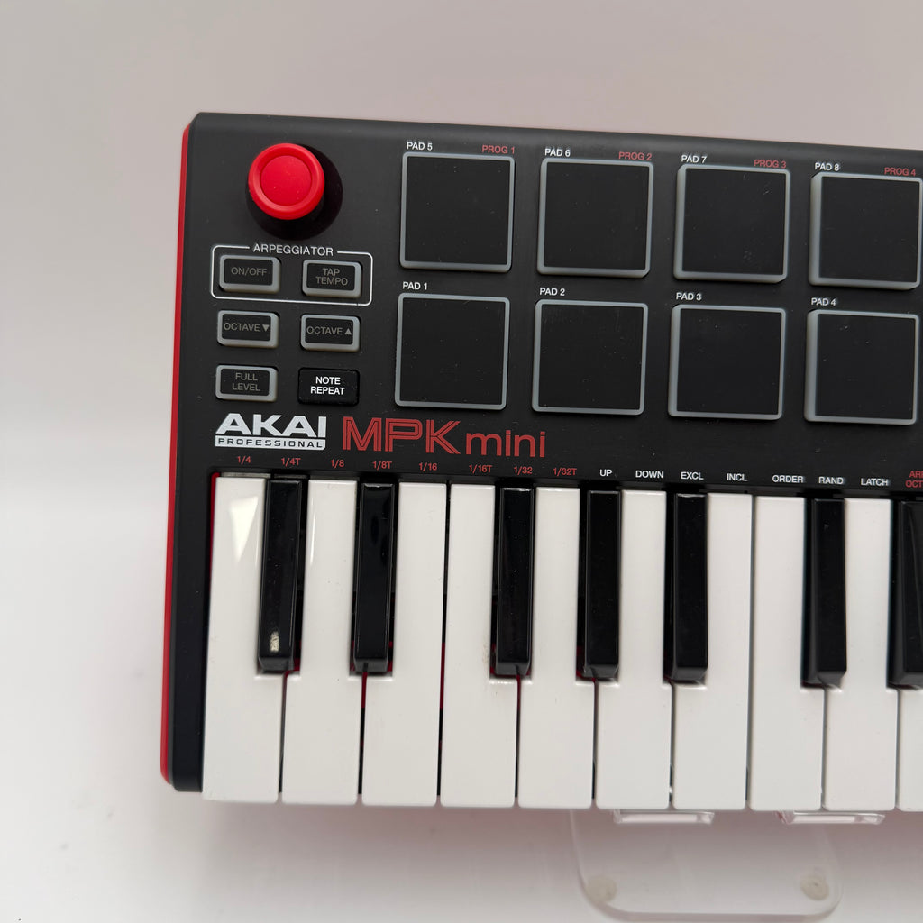 Akai Professional MPK Mini MIDI