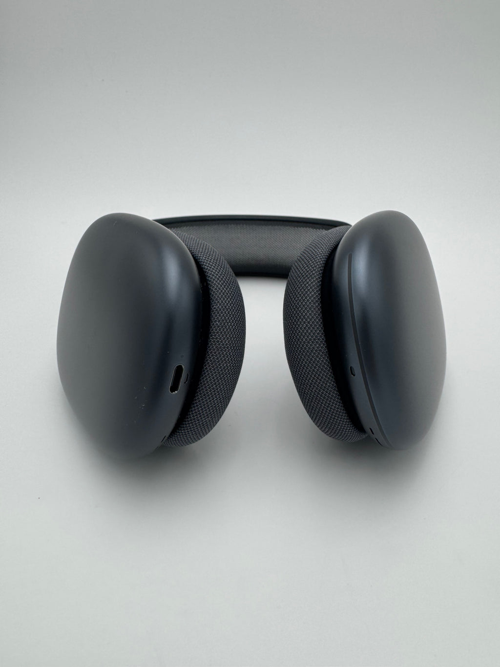 Apple AirPods Max A3184 (USB-C)  Limited Warranty