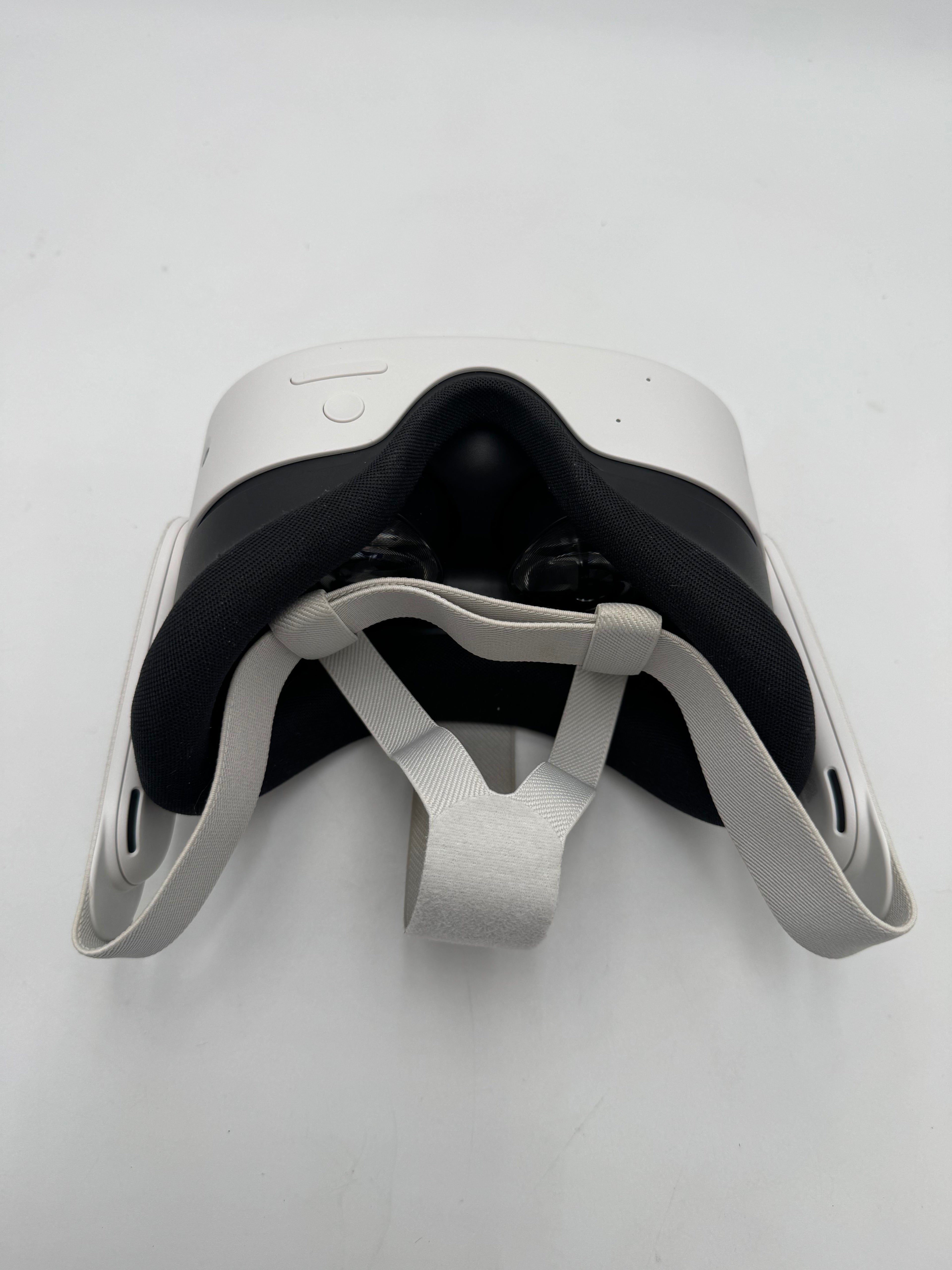 Meta Quest 3S 256GB VR Headset w/ Controllers