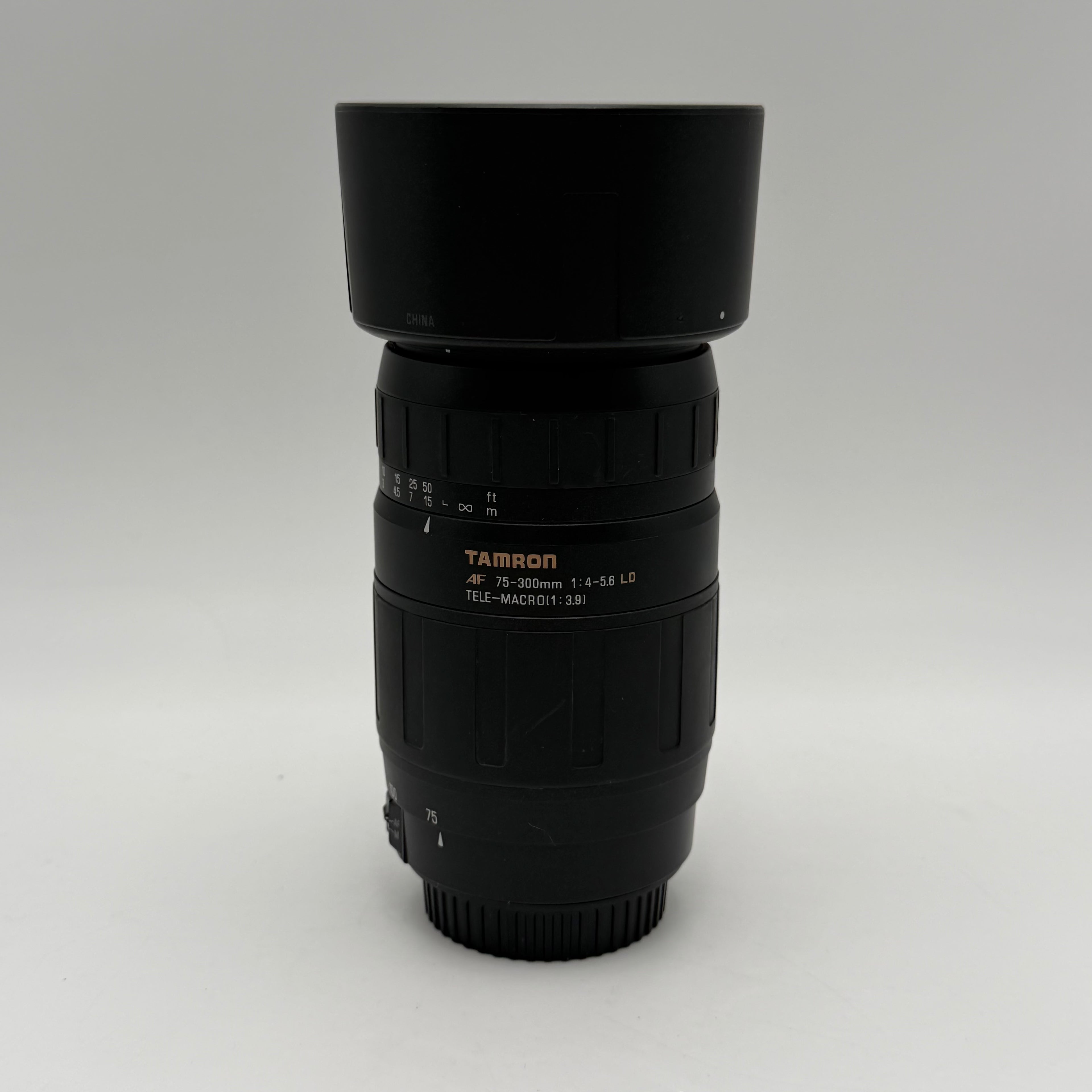 Tamron AF 75-300mm f/4-5.6 LD Tele-Macro 1:3.9 Canon Lens w/ Hood
