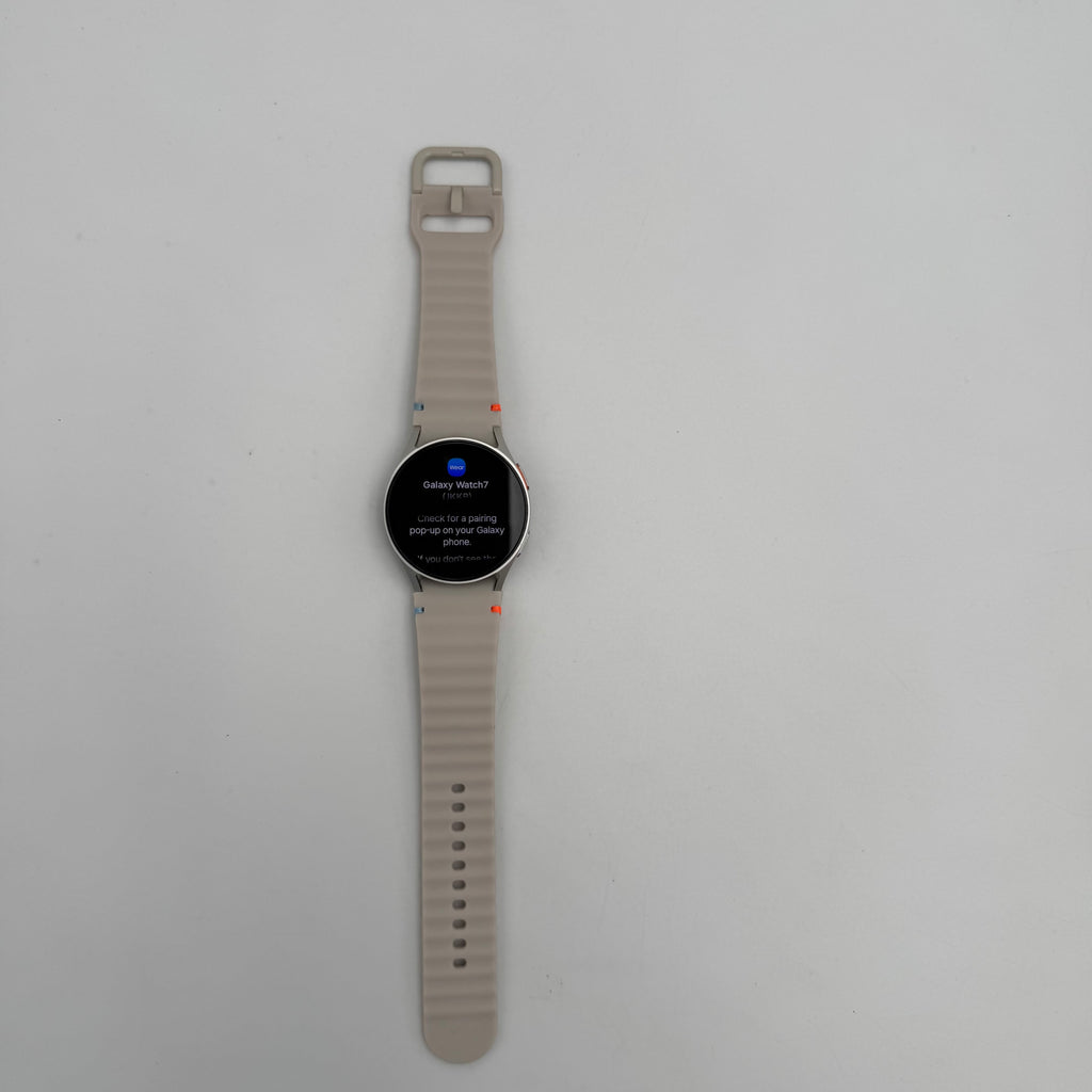 Samsung Galaxy Watch 7 40mm GPS Only Unlocked Used A Gray