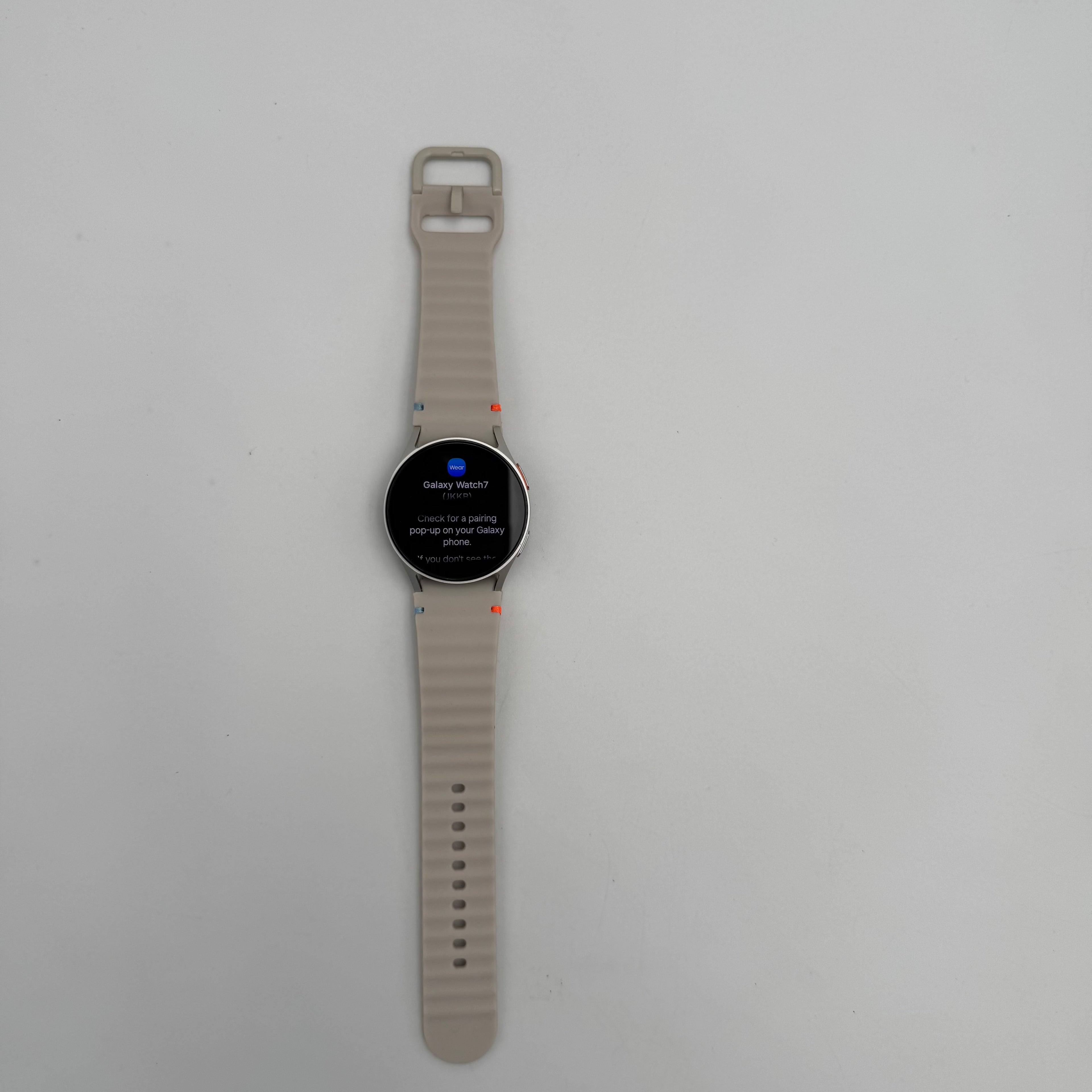 Samsung Galaxy Watch 7 40mm GPS Only Unlocked Used A Gray