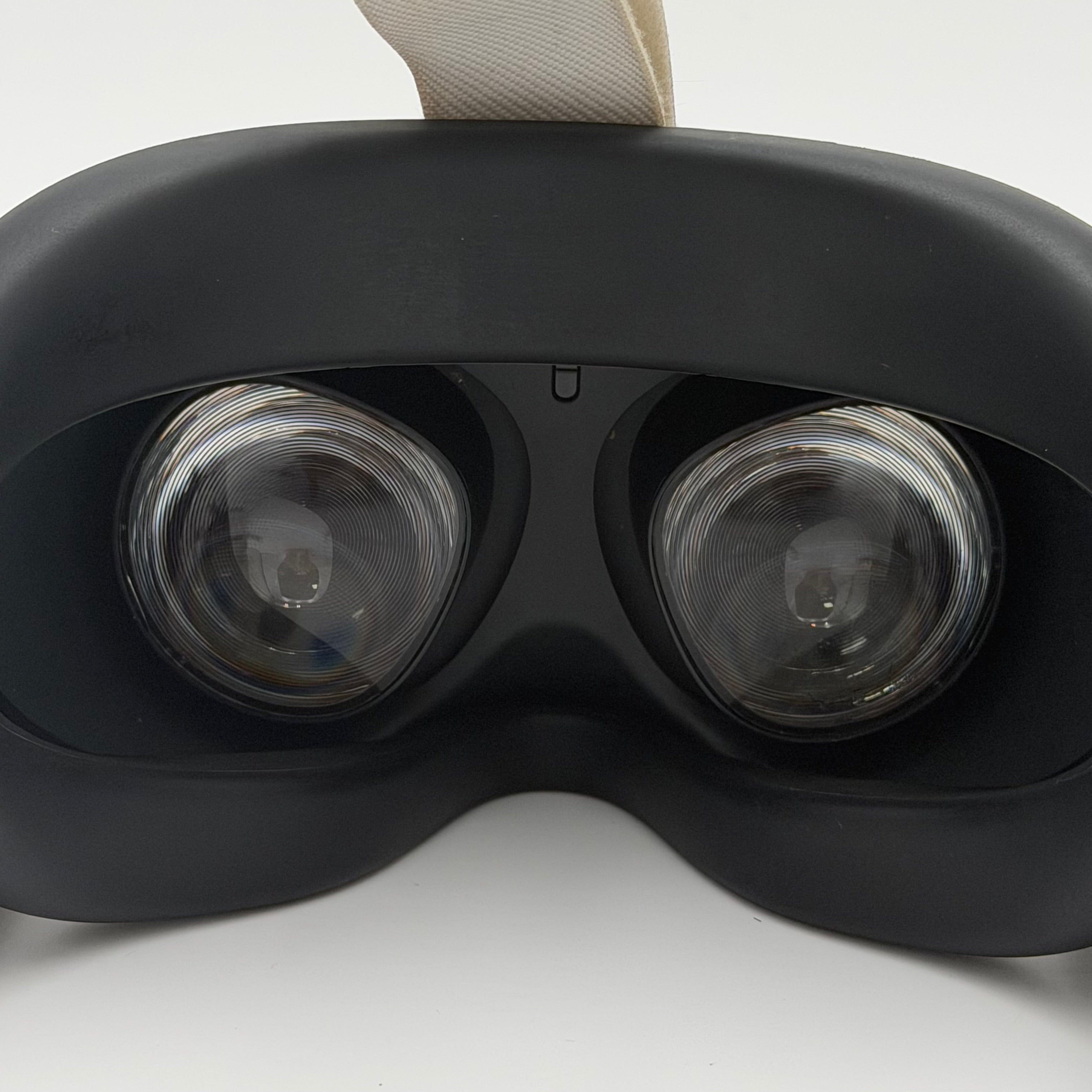 Meta Oculus Quest 2 128gb Standalone VR + controllers Tested working