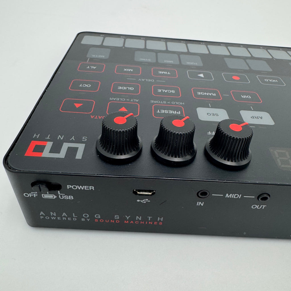 IK Multimedia UNO Synth Portable Analog Synthesizer - Black