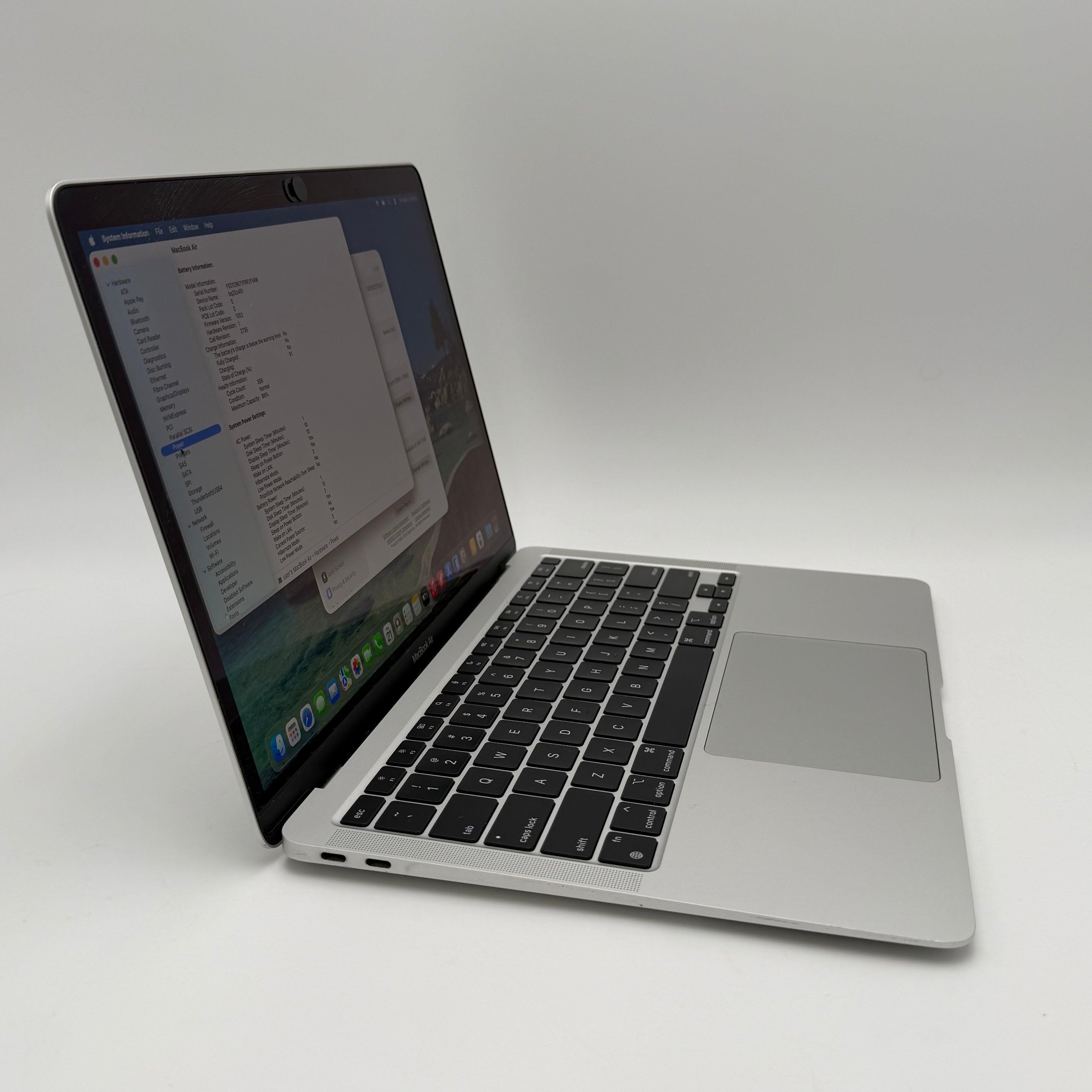2020 Apple MacBook Air 13.3" M1 7C GPU 3.2GHz 8GB RAM 256GB SSD A2337