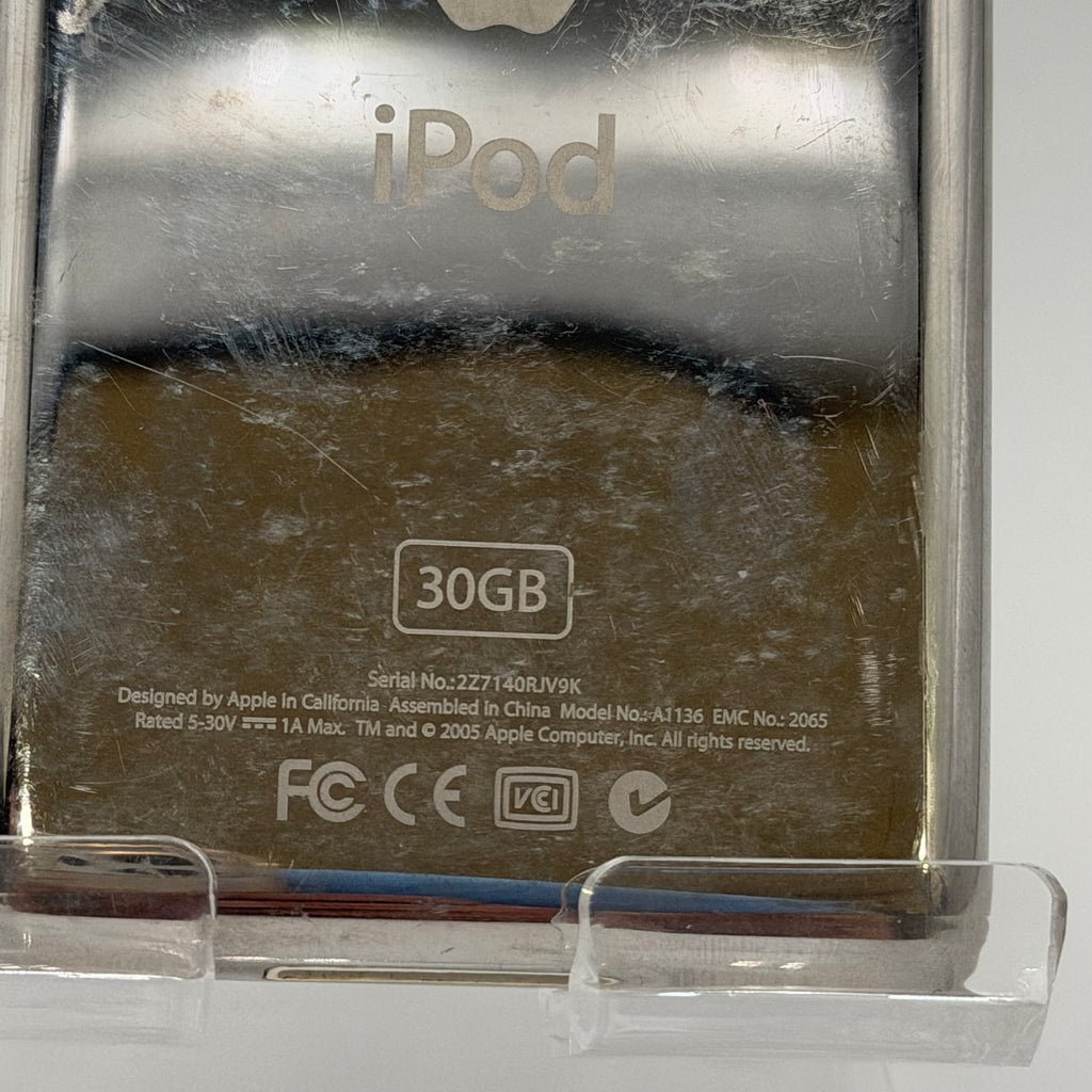 Apple iPod Classic 5th Gen. 30GB - white A1136