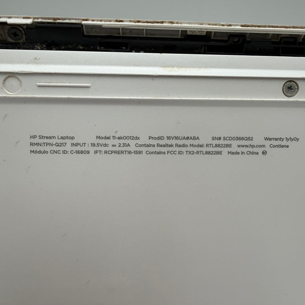 HP 11-ak0021dx Laptop White - Broken