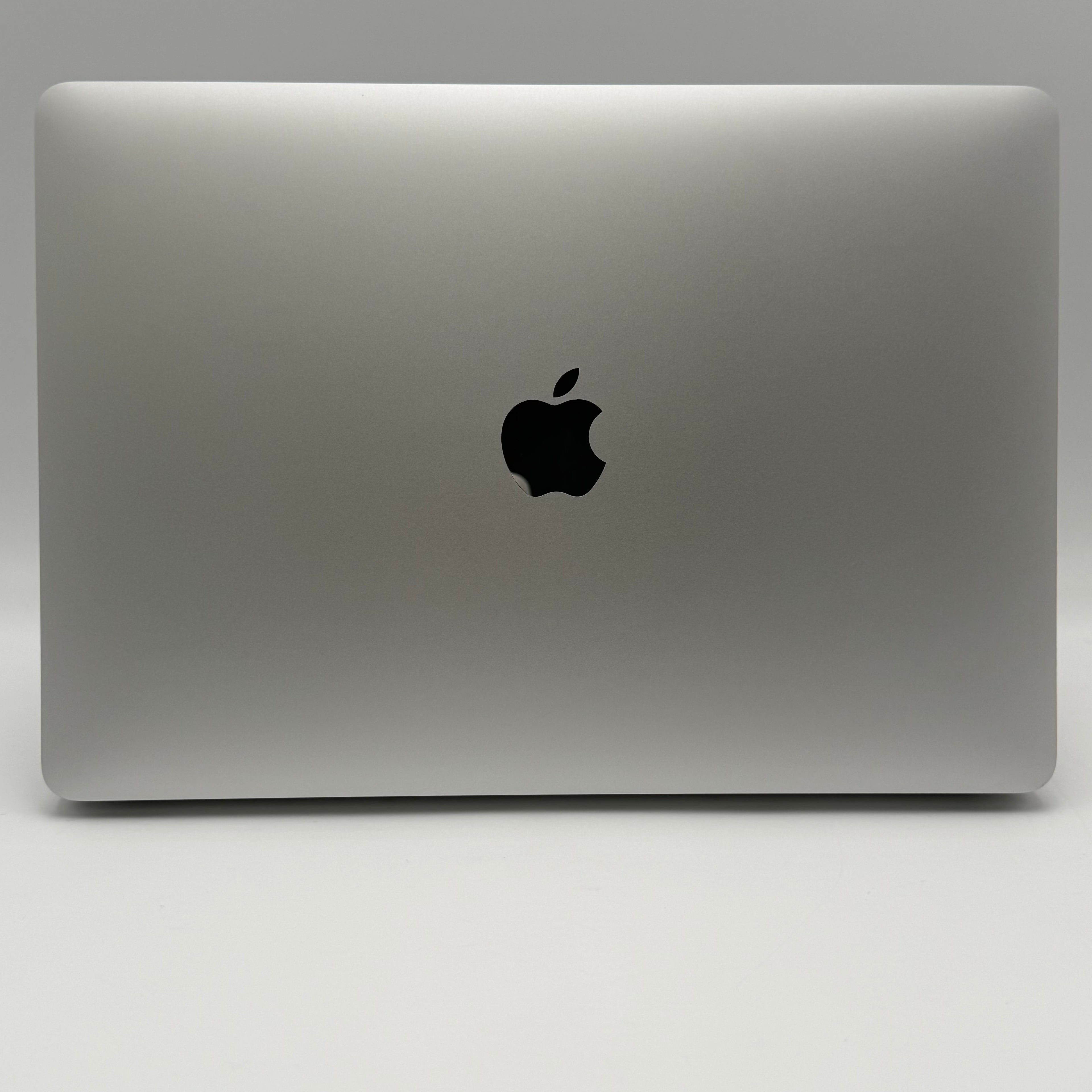 2020 Apple MacBook Air 13.3" M1 7C GPU 3.2GHz 8GB RAM 256GB SSD A2337