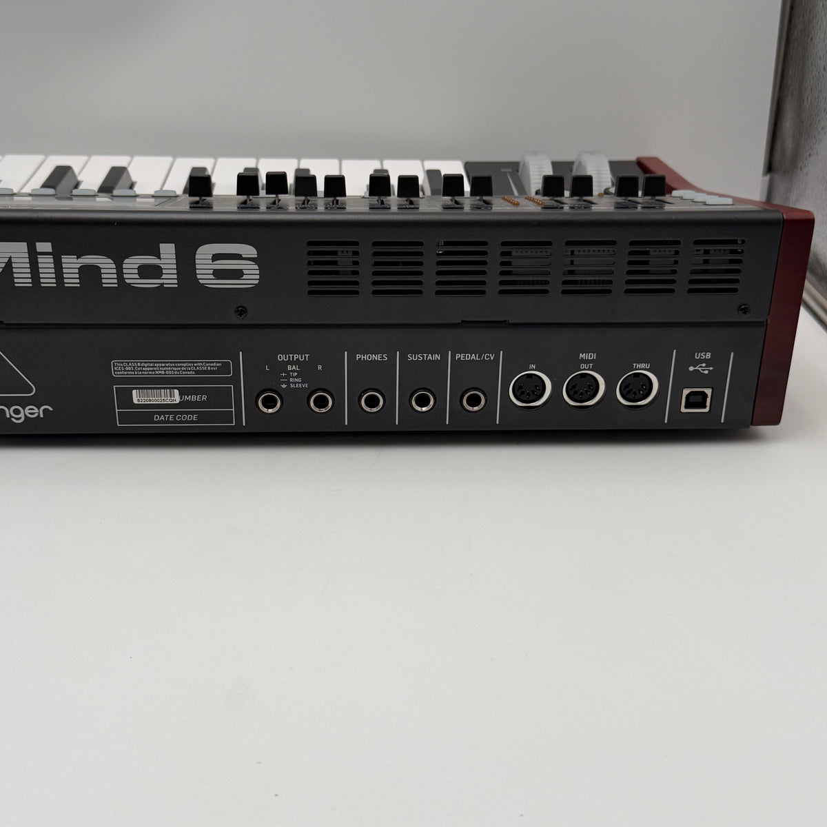 Behringer DeepMind 6 Pro Audio Synthesizer - Black