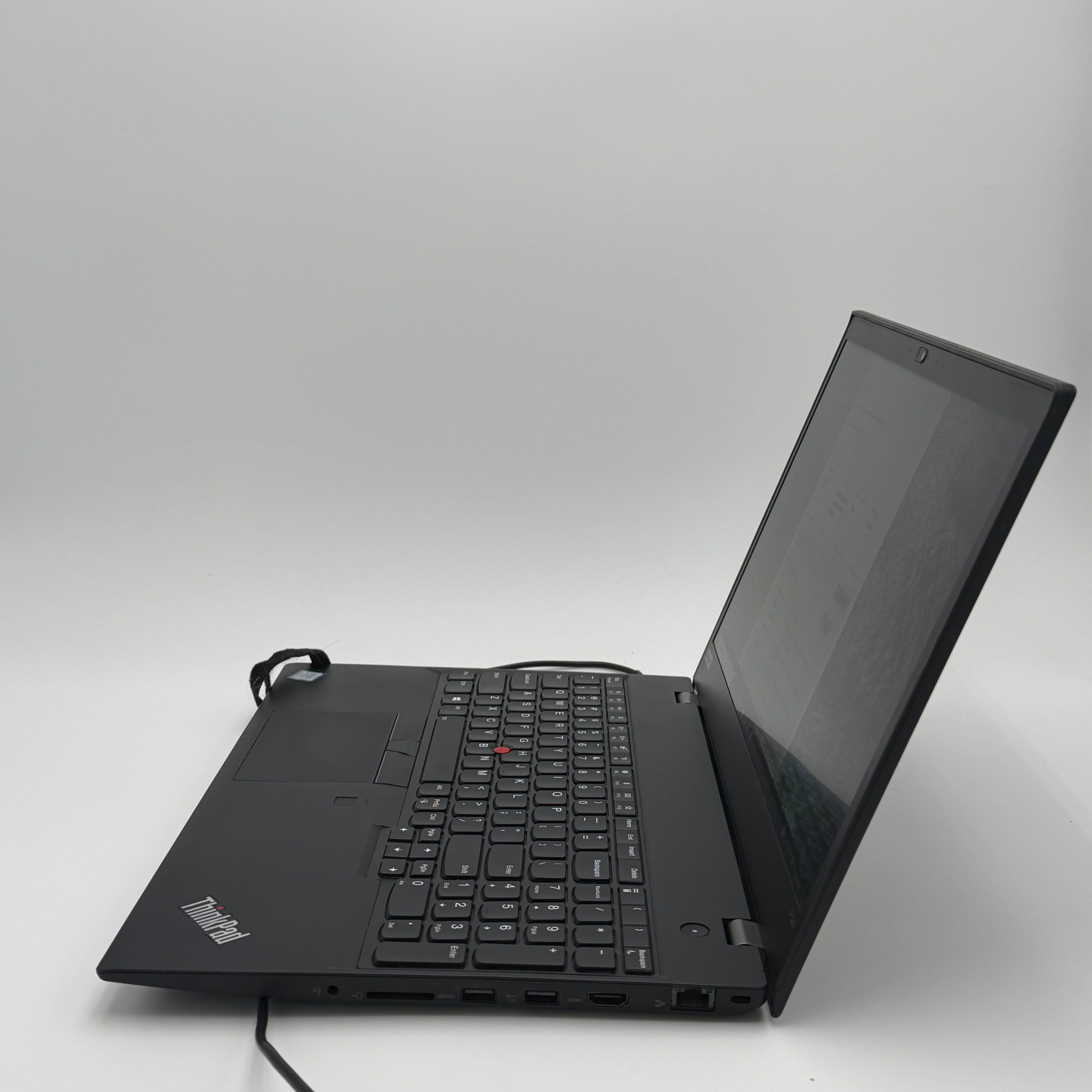 Lenovo ThinkPad P52s 15-Inch Laptop - Intel Core i7 1.8Ghz 16GB RAM 1TB HDD Read Bad Battery