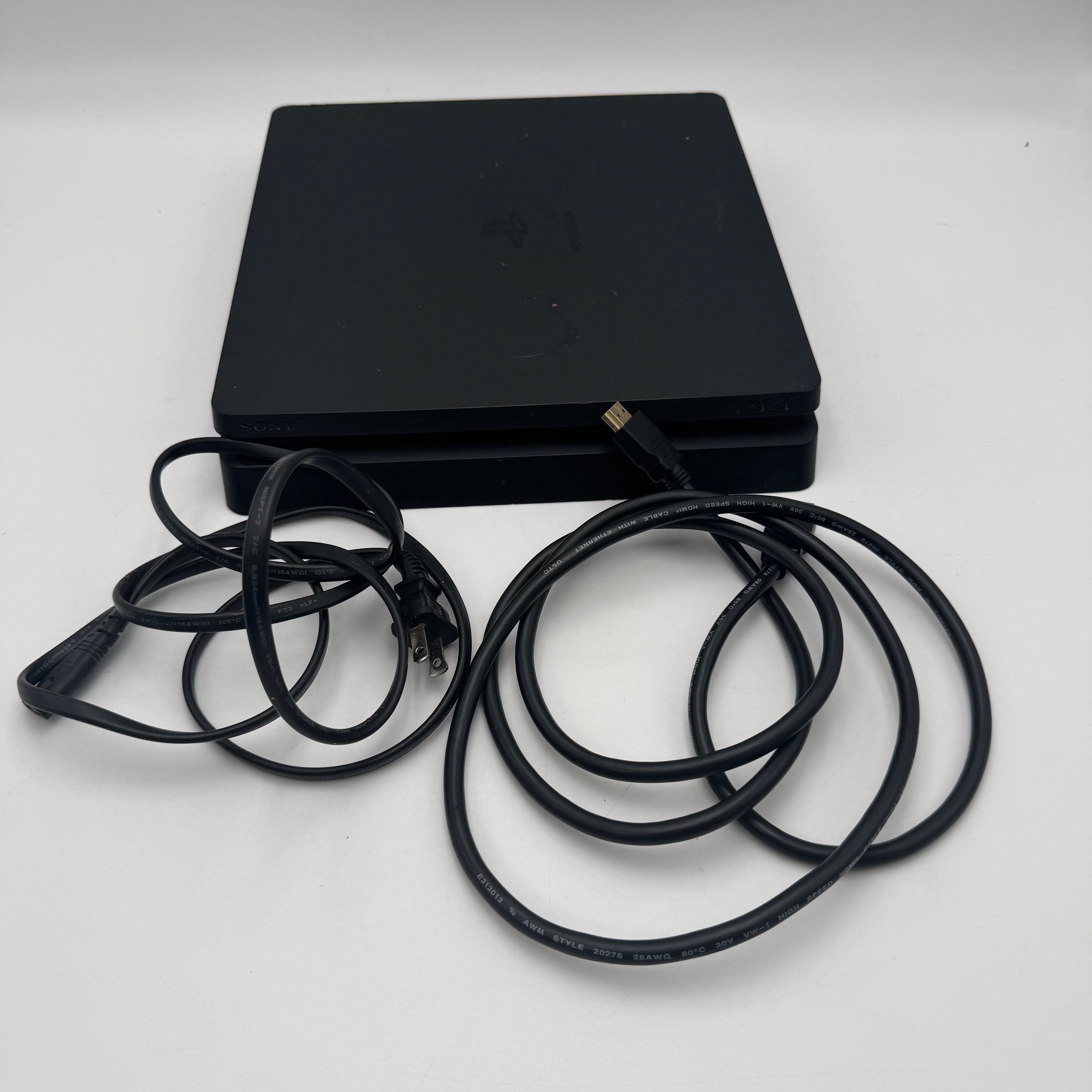 Sony PlayStation 4 PS4 Slim 500gb CUH-2015A Gaming Console - READ