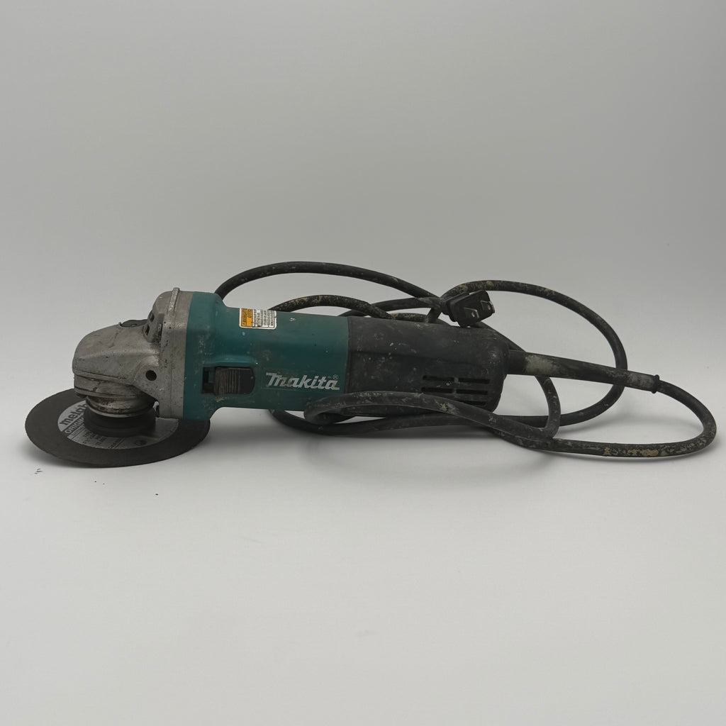 Makita 9557NB 4 1/2" Wheel Power Tool - Used - B - Green