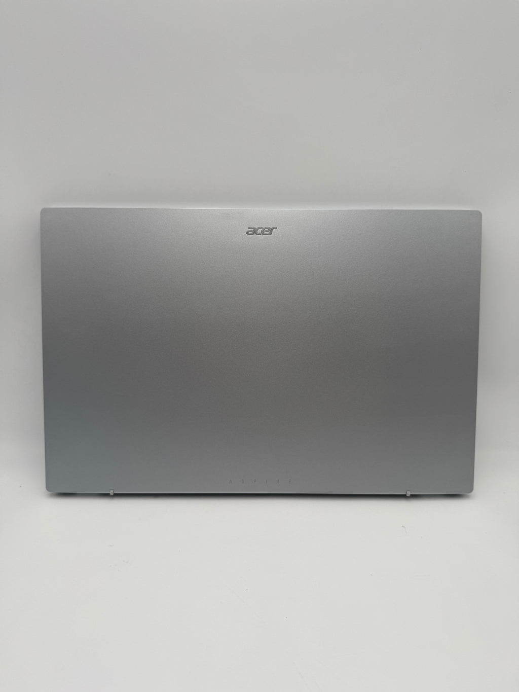 Acer Aspire 3 15 N23C3 Laptop AMD Ryzen 3 8GB 128GB 14-Inch Silver Used