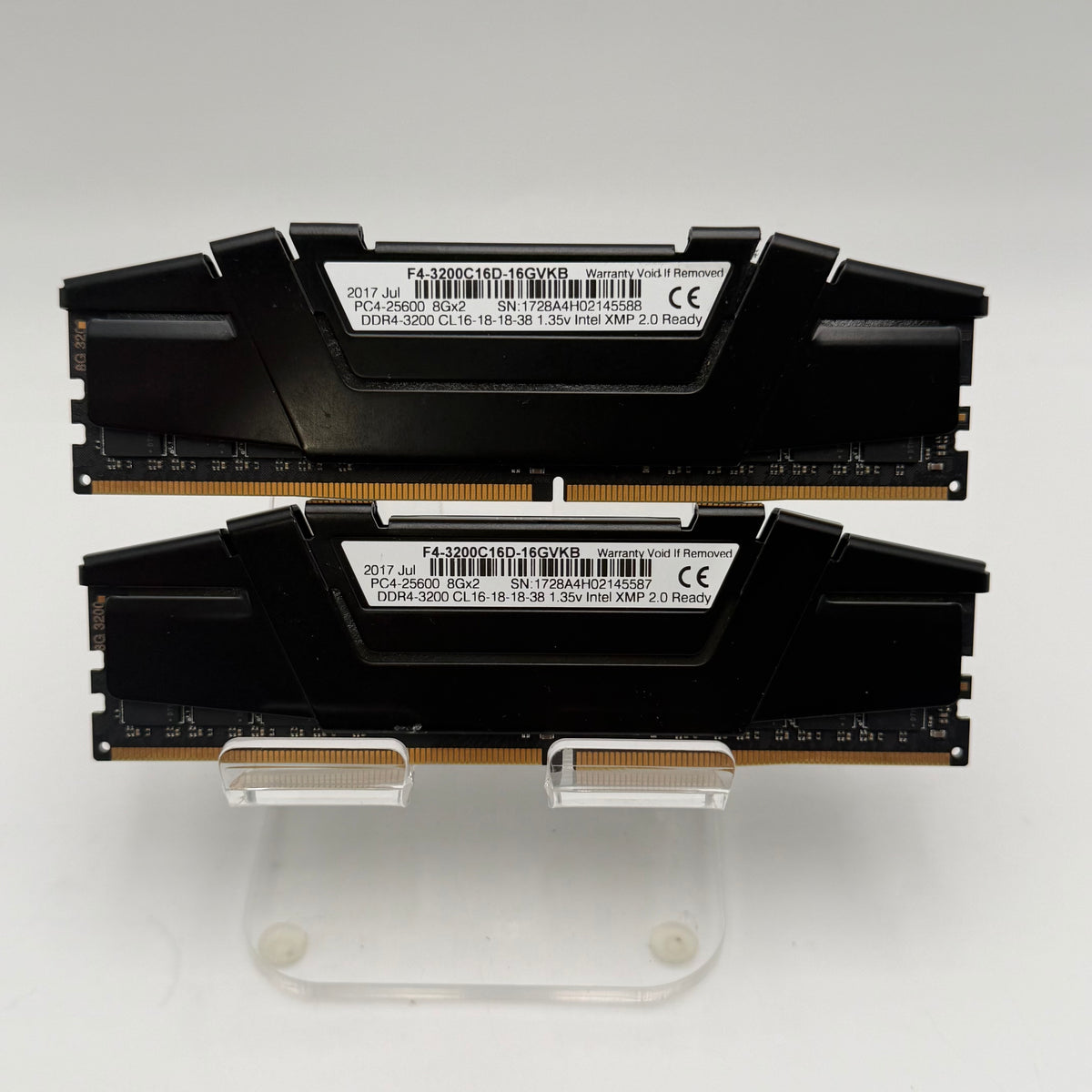 G.SKILL RIPJAW V DDR4 F4-3200C16D-16GVKB Black Used - A