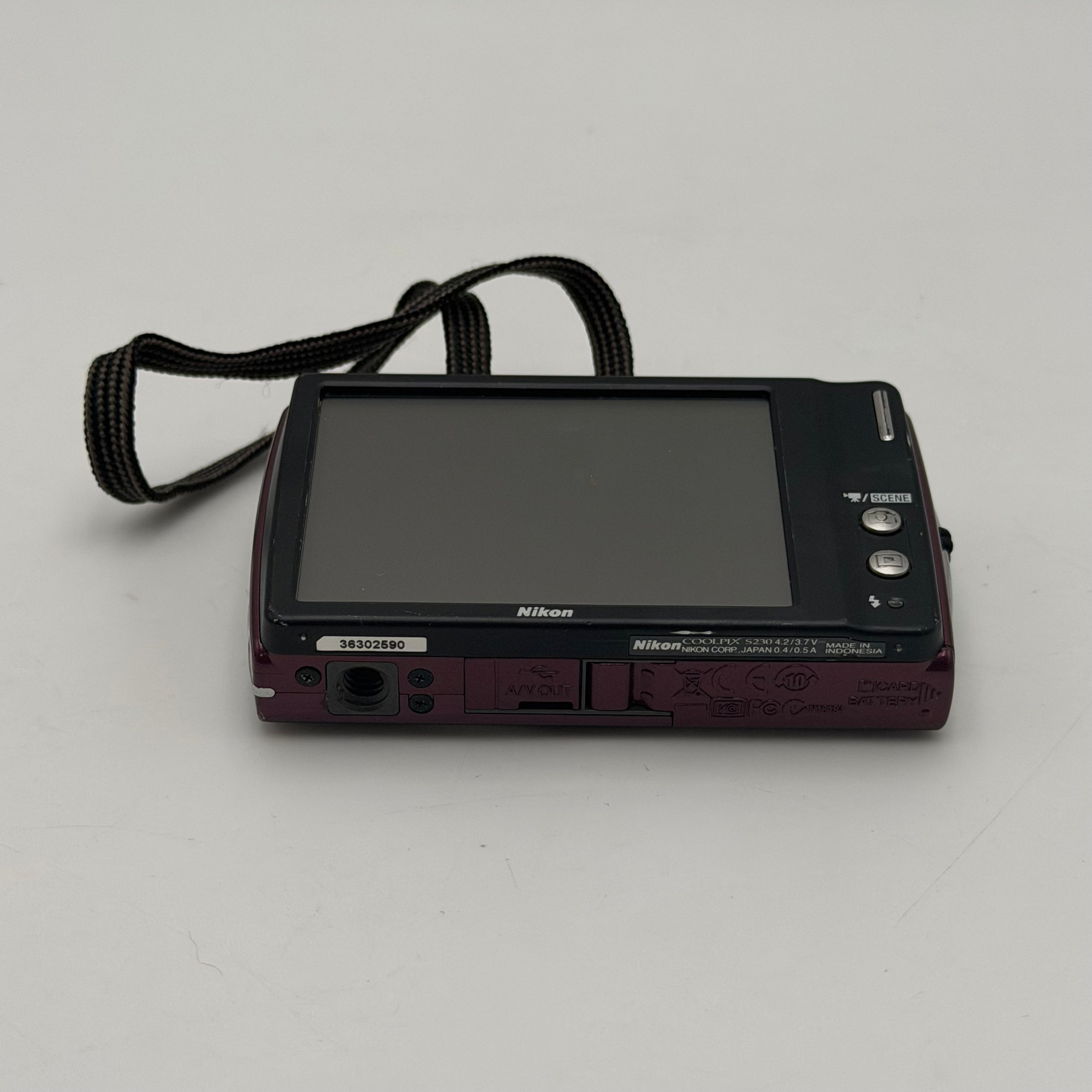 Nikon COOLPIX S230 10.0MP Compact Digital Touchscreen Camera Plum Untested No Charger