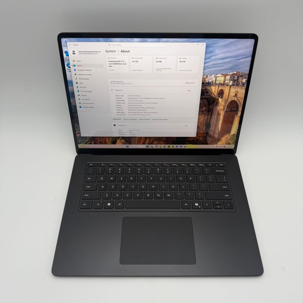 Microsoft Surface Pro 2037 Snapdragon X 12-core X1E80100 3.40GHz 16GB 1TB