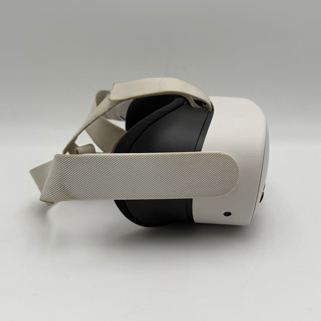 Meta Quest 3S 128GB VR Headset White Used - A