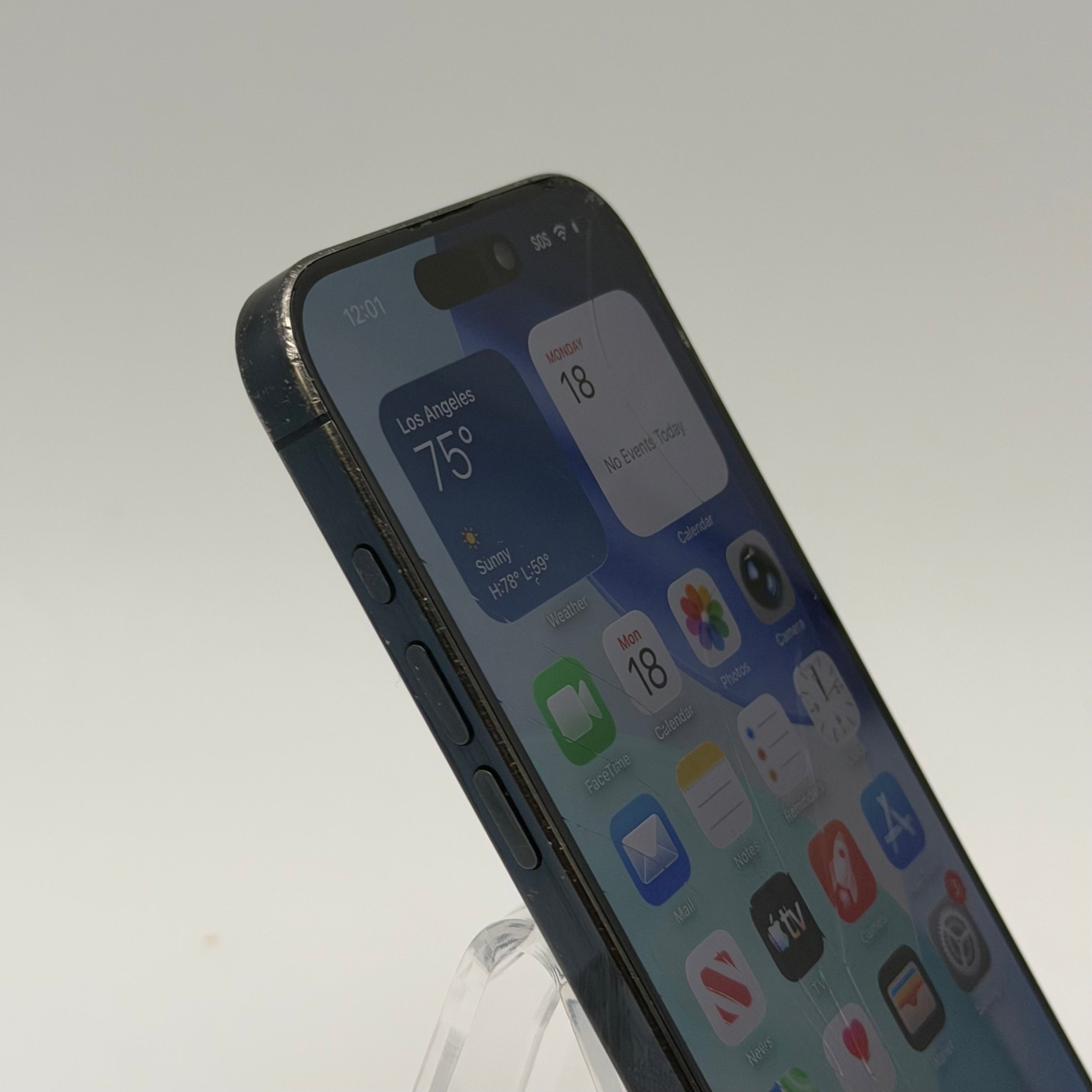 Broken Unlocked Apple iPhone 15 Pro - 128 GB - Back cracked- Crack screen - 82% BH