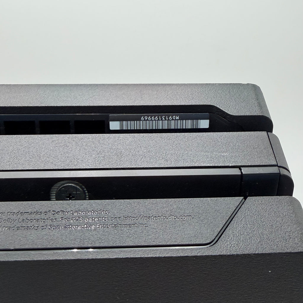 Sony PlayStation 4 Pro CUH-7016B 1TB with Controller
