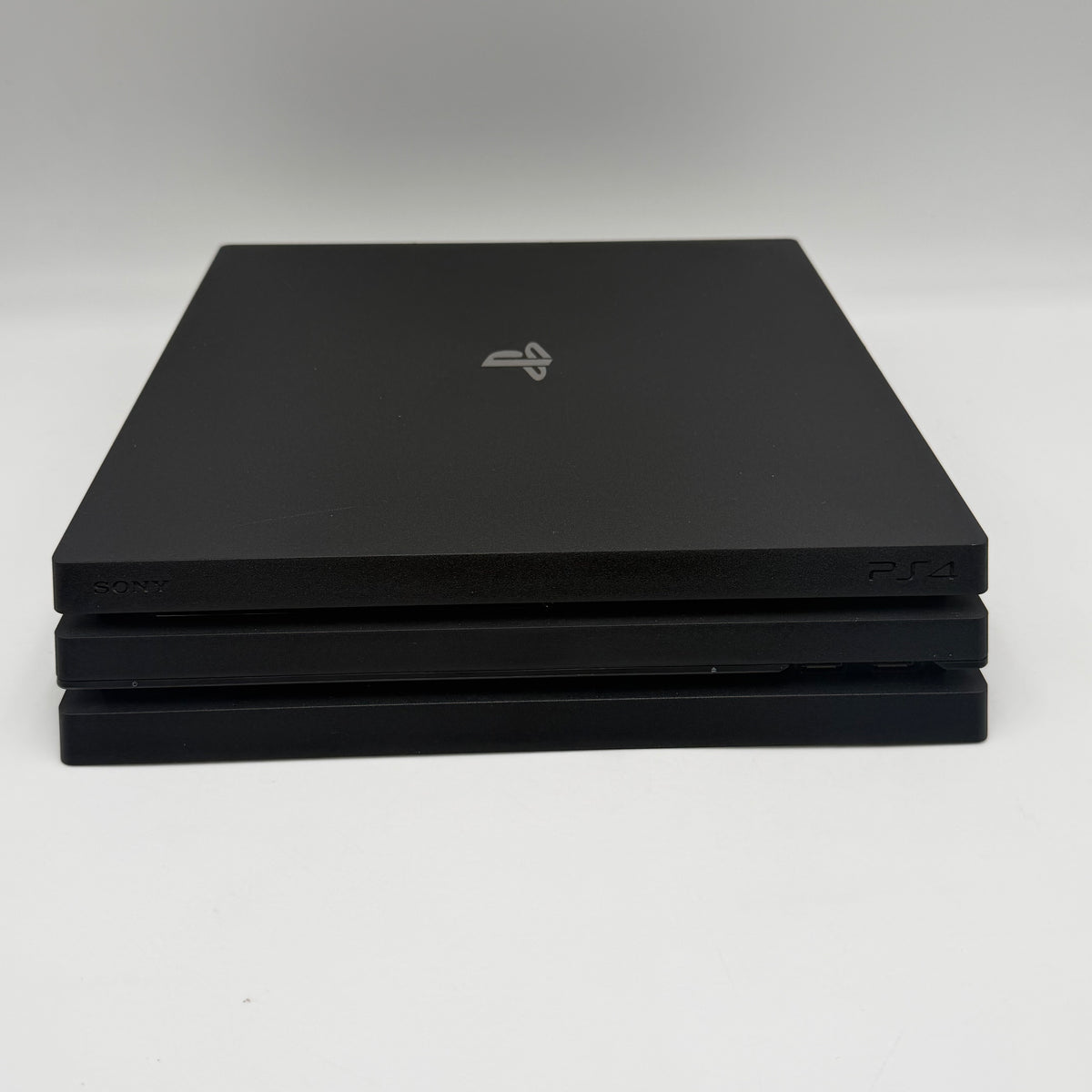 Sony PlayStation 4 Pro CUH-7015B Console Black Used - A
